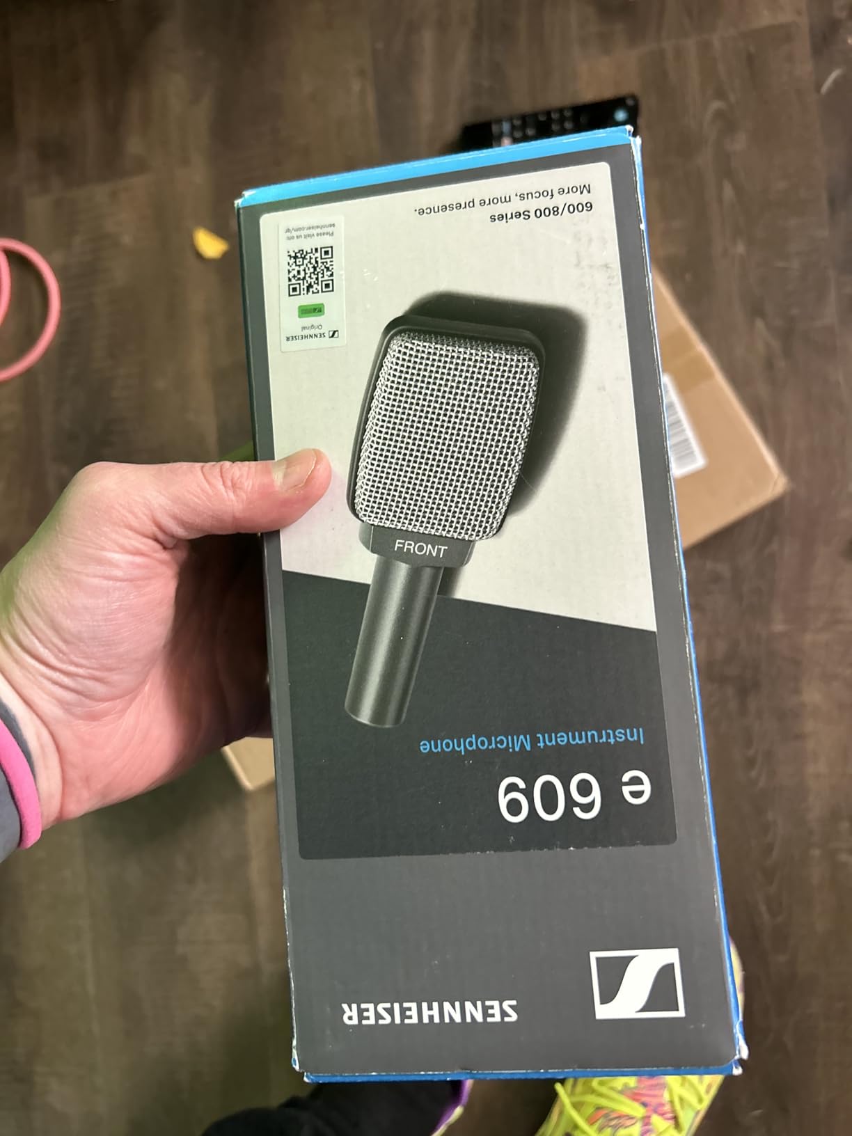 Sennheiser Professional e 609 Silver Super-Cardioid Instrument Microphone customer photo 1