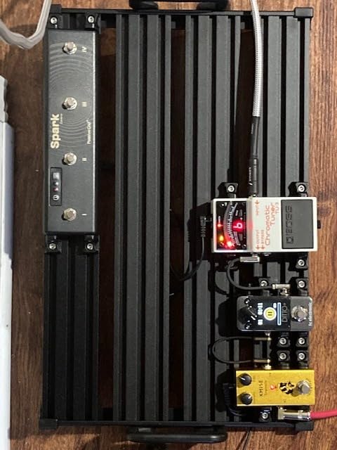 BOSS TU-3 Compact Chromatic Tuner | Perfect for Guitar & Bass | Industry-Standard Performance | Tank-Tough BOSS Stompbox Body | 21-Segment LED Meter | Accu-Pitch Sign Function customer photo 1