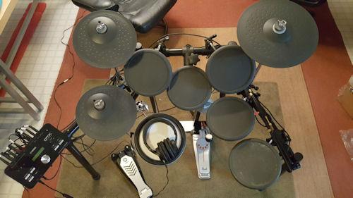 Yamaha DTX522K Customizable Electronic Drum Kit with 3-Zone Textured Silicone Snare Pad customer photo 2