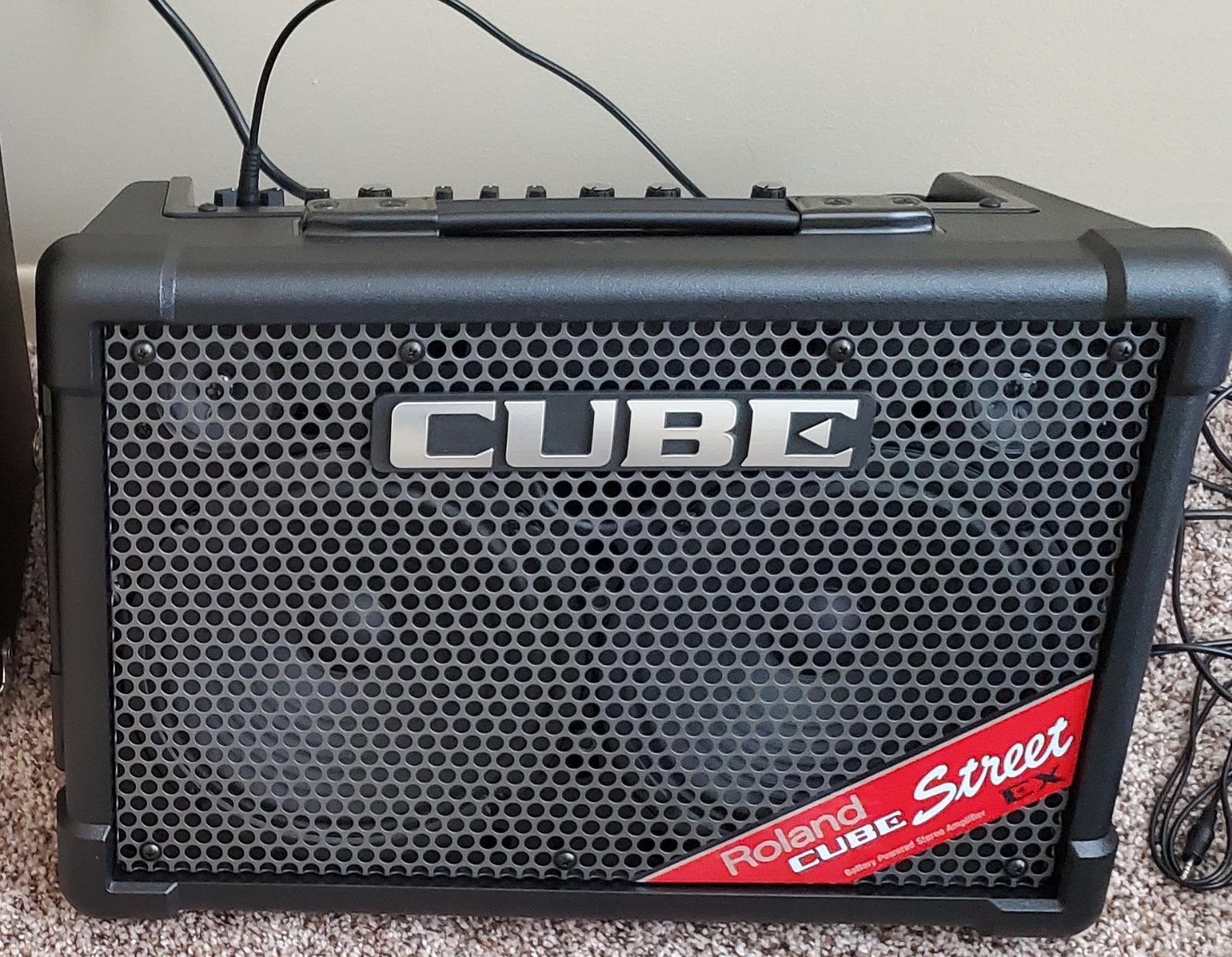 Roland Cube Street EX Battery-Powered 50W Stereo Amplifier customer photo 1