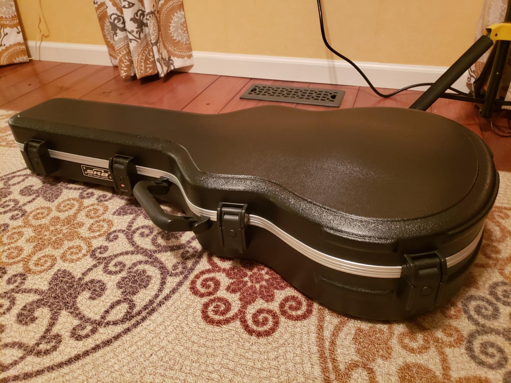 SKB Taylor GS Mini Acoustic Guitar Hard Case - TSA Locks, Indestructible Handle, Plush Interior for Ultimate Protection customer photo 2