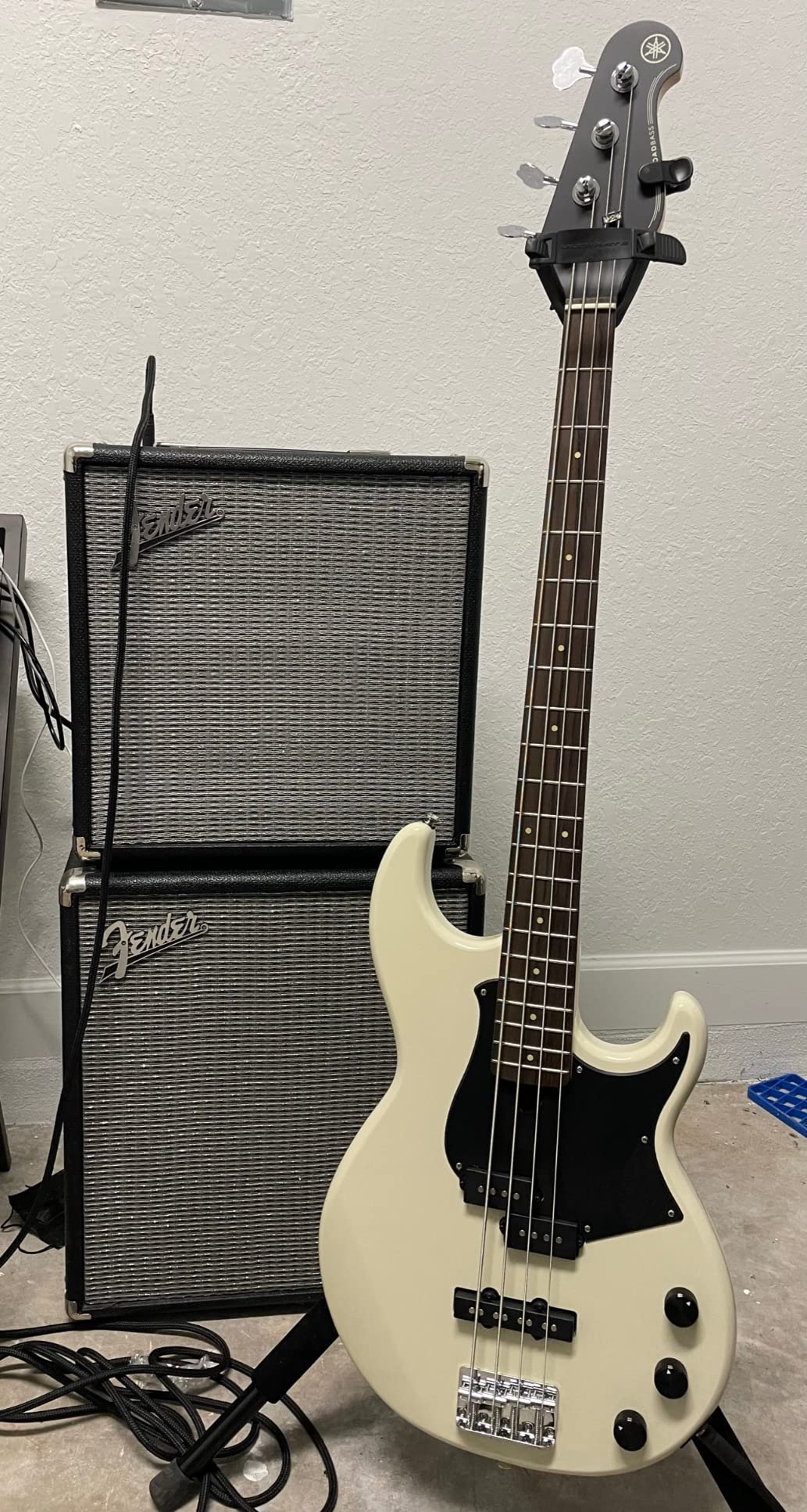 Yamaha BB234 BB-Series Bass Guitar, Vintage White customer photo 2