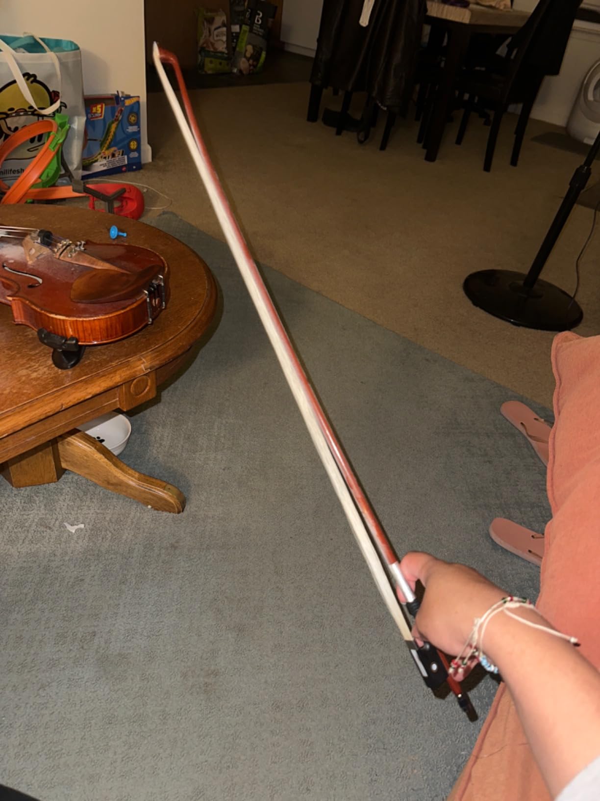 AMZZ Professional 4/4 Full Size Violin Bow - Brazilwood with Ebony Frog & White Horsehair for Adults and Student (4 4 Violin Bow Size) customer photo 2