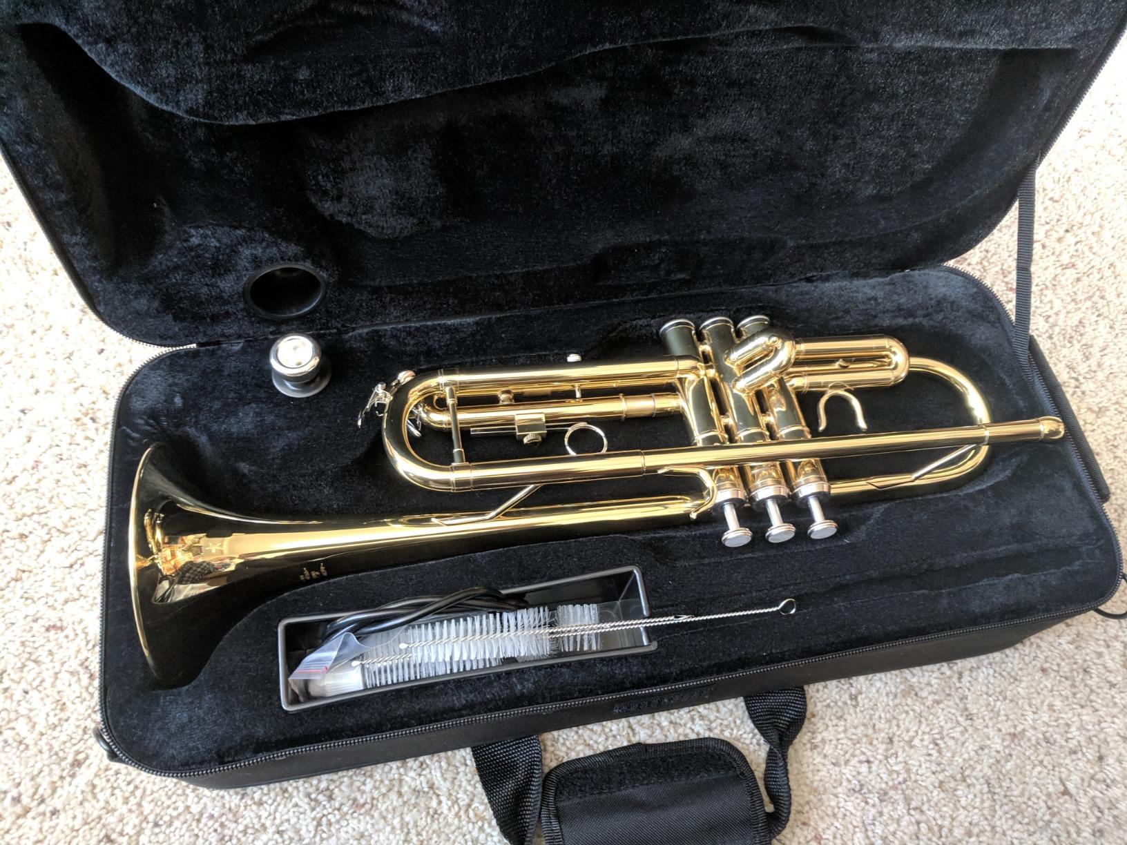 Eastar Bb Standard Trumpet Set for Beginner, Brass Student Trumpet Instrument with Hard Case, Cleaning Kit, 7C Mouthpiece and Gloves, ETR-380, Golden customer photo 2