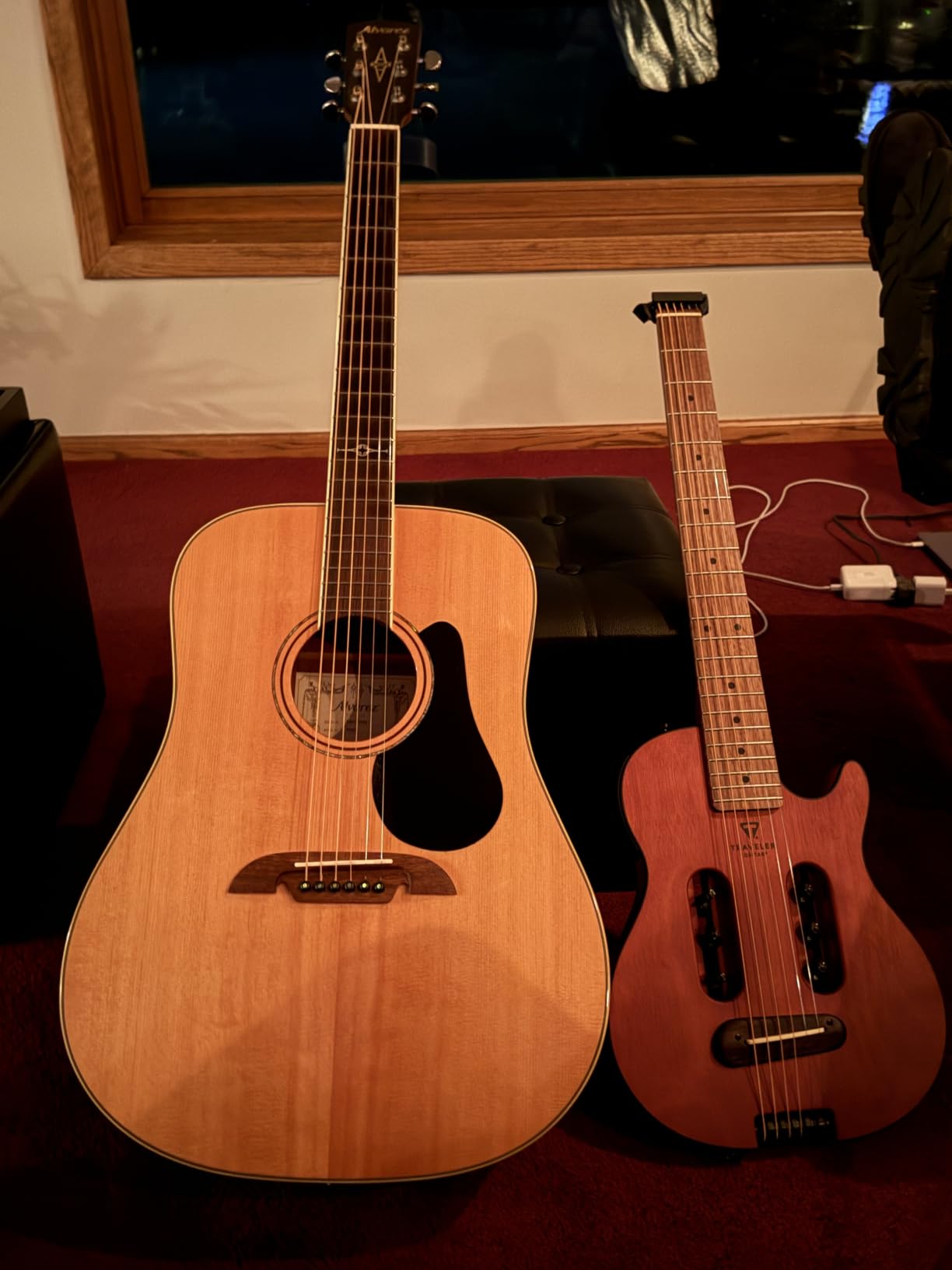 Traveler Guitar Escape Mark III Mahogany Acoustic Guitar | Portable Acoustic with Built-in Headphone Amp | Full 25.5