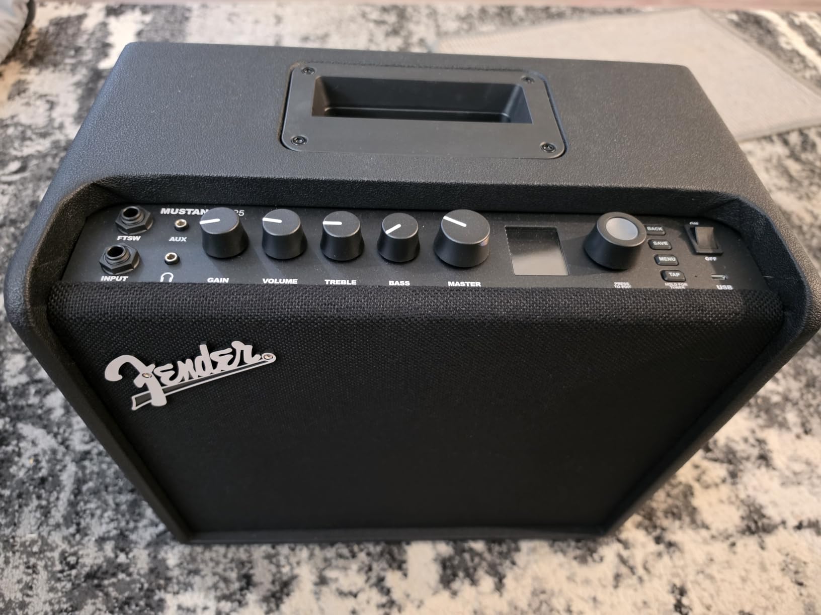 Fender Mustang LT25 Guitar Amplifier, 25-Watt Digital Modeling Combo Amp customer photo 2