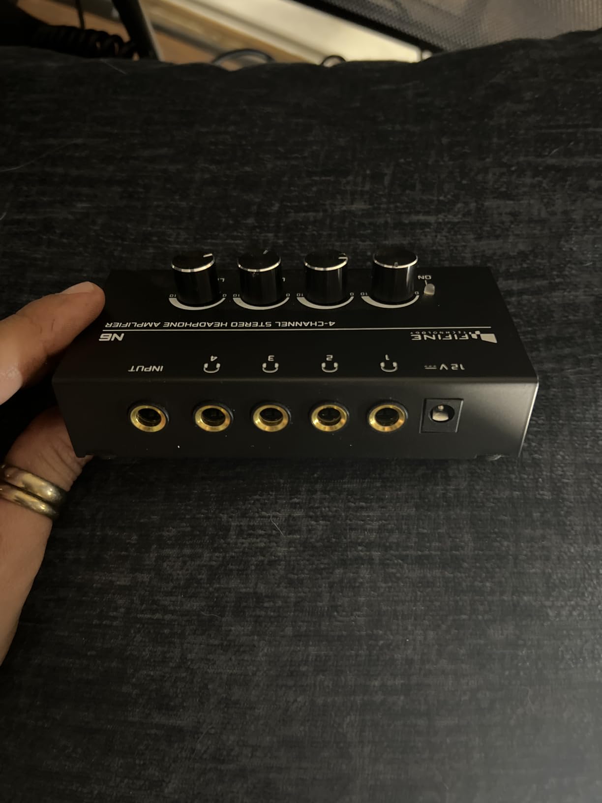 FIFINE Headphone Amplifier 4 Channels Metal Stereo Audio Amplifier,Mini Earphone Splitter with Power Adapter-4x Quarter Inch Balanced TRS Headphones Output and TRS Audio Input for Sound Mixer-N6 customer photo 1