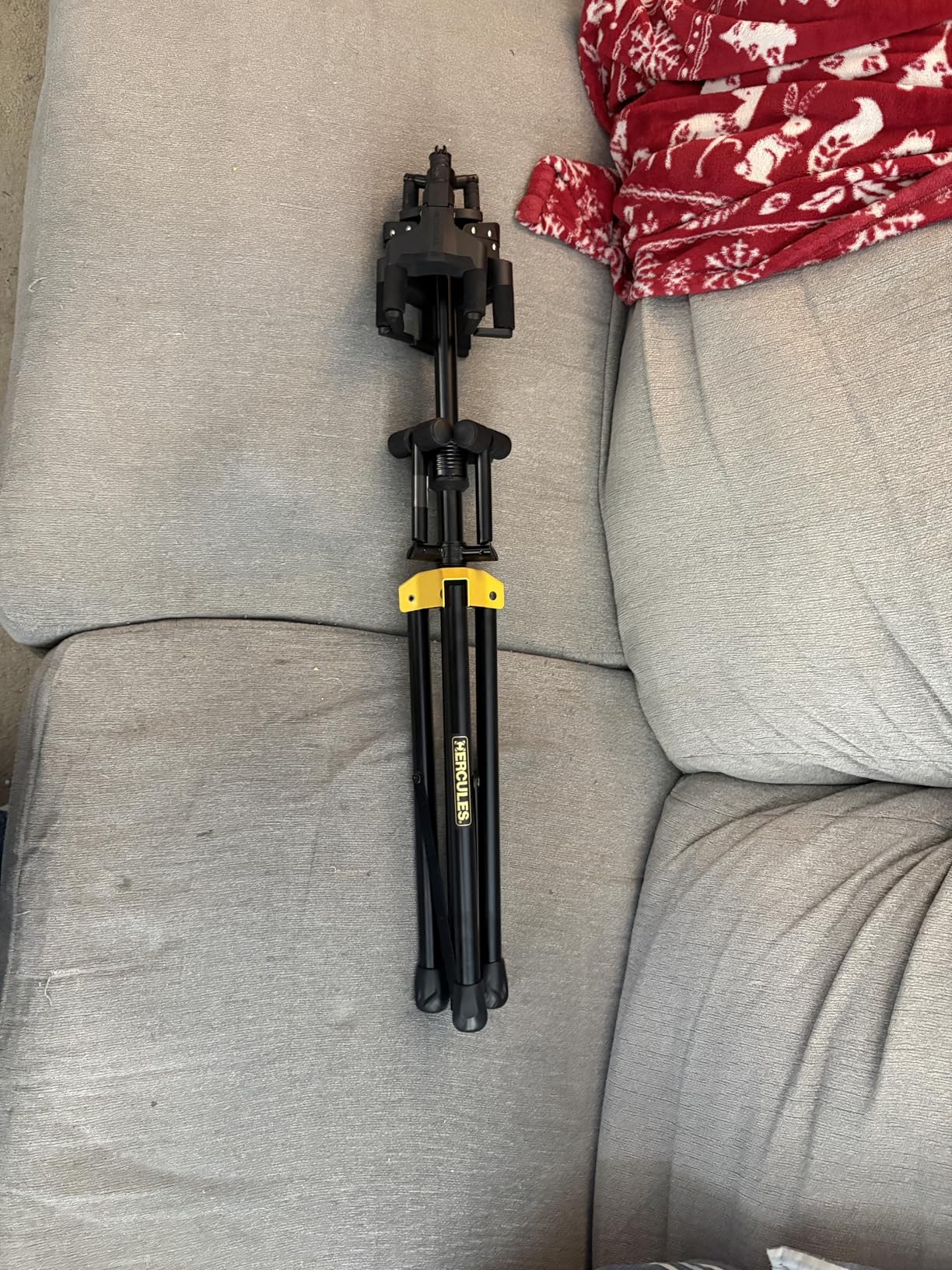 Hercules GS432BPLUS Auto Grip Triple Guitar Stand customer photo 1