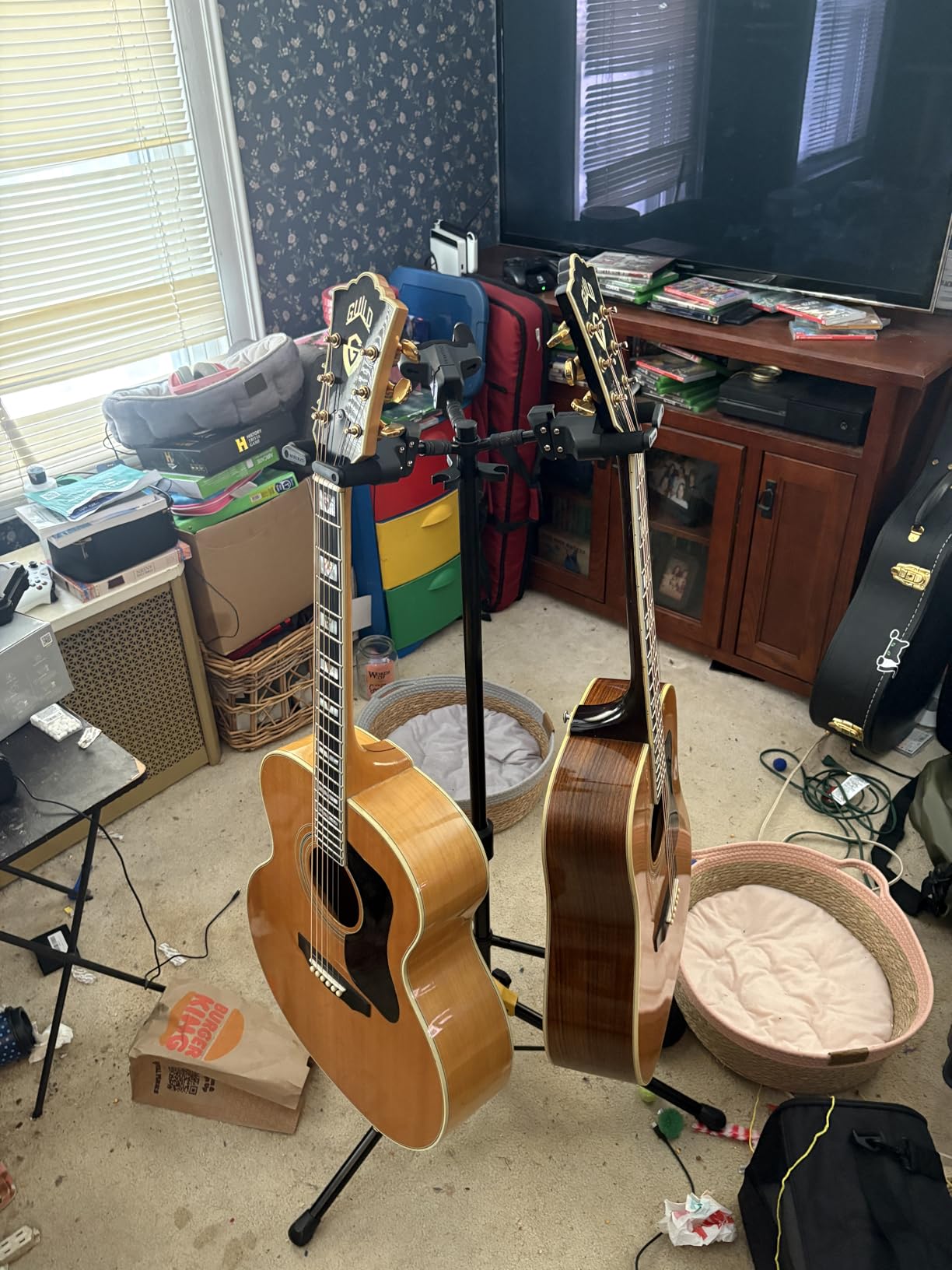 Hercules GS432BPLUS Auto Grip Triple Guitar Stand customer photo 2