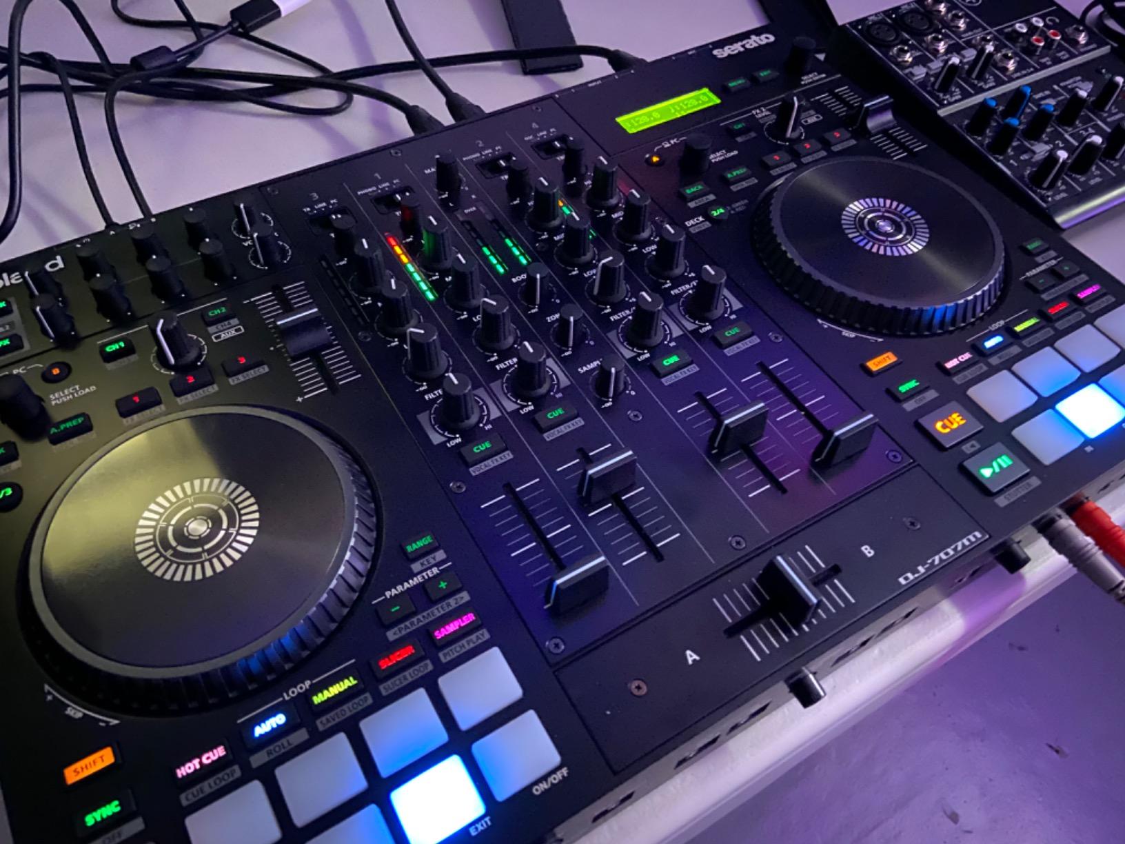 Roland DJ-707M DJ Controller for Live Streamers and Content Creators - Serato-Ready 4-Channel Controller, 4 Mic Preamps with EQ and Effects, 24-Bit/48kHz USB Interface customer photo 1