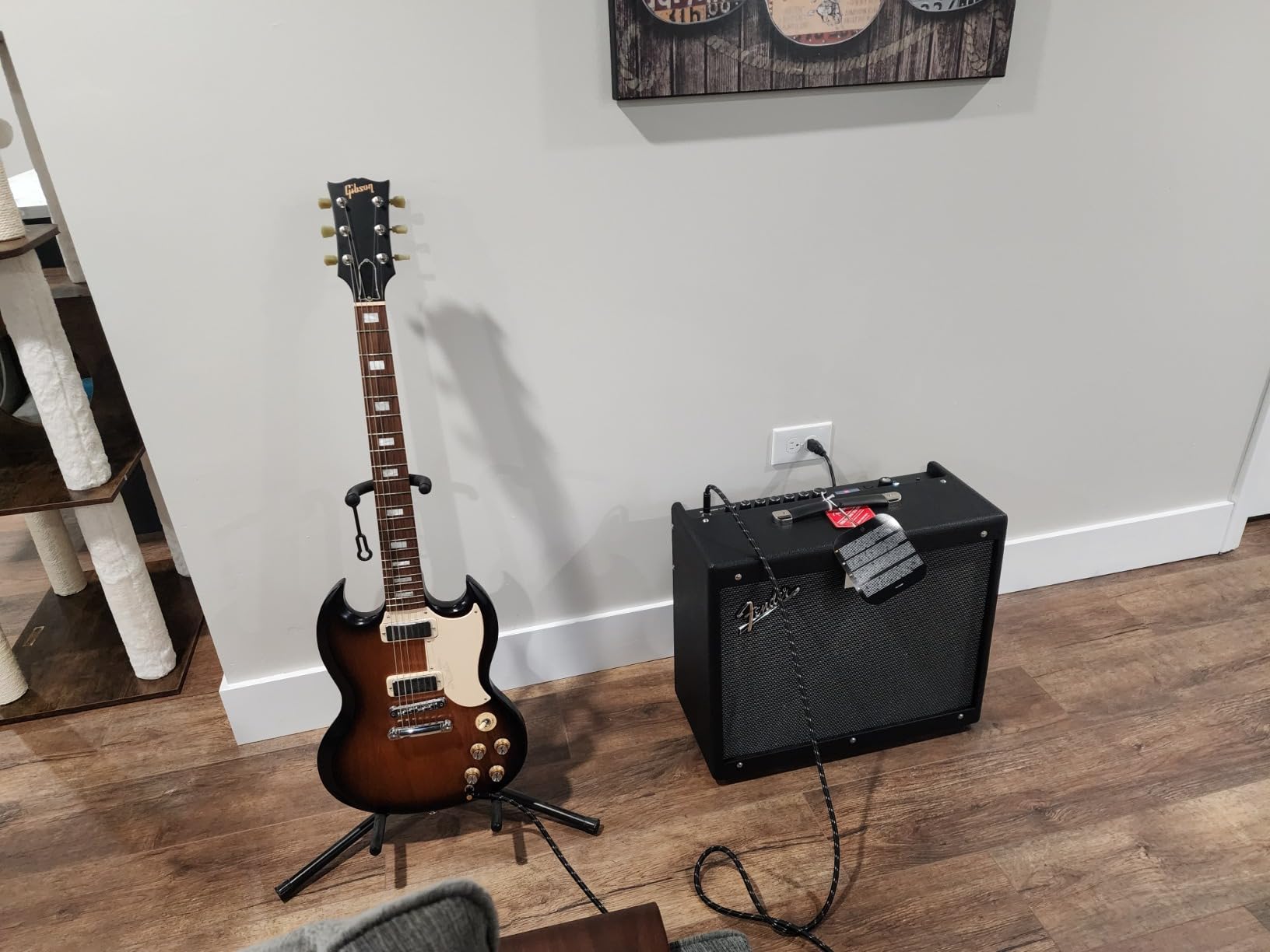 Fender Mustang GTX100 Guitar Amp and 7 Button Footswitch, 100 Watts, with 2-Year Warranty Integrated Looper, Bluetooth Audio Streaming for Play Along, 24.5Dx21.05Wx13.05H Inches, Black | 12 Celestion G12fsd-100 Speaker, Bluetooth and WI-FI, 200 Presets, 7-Button Footswitch Included customer photo 2