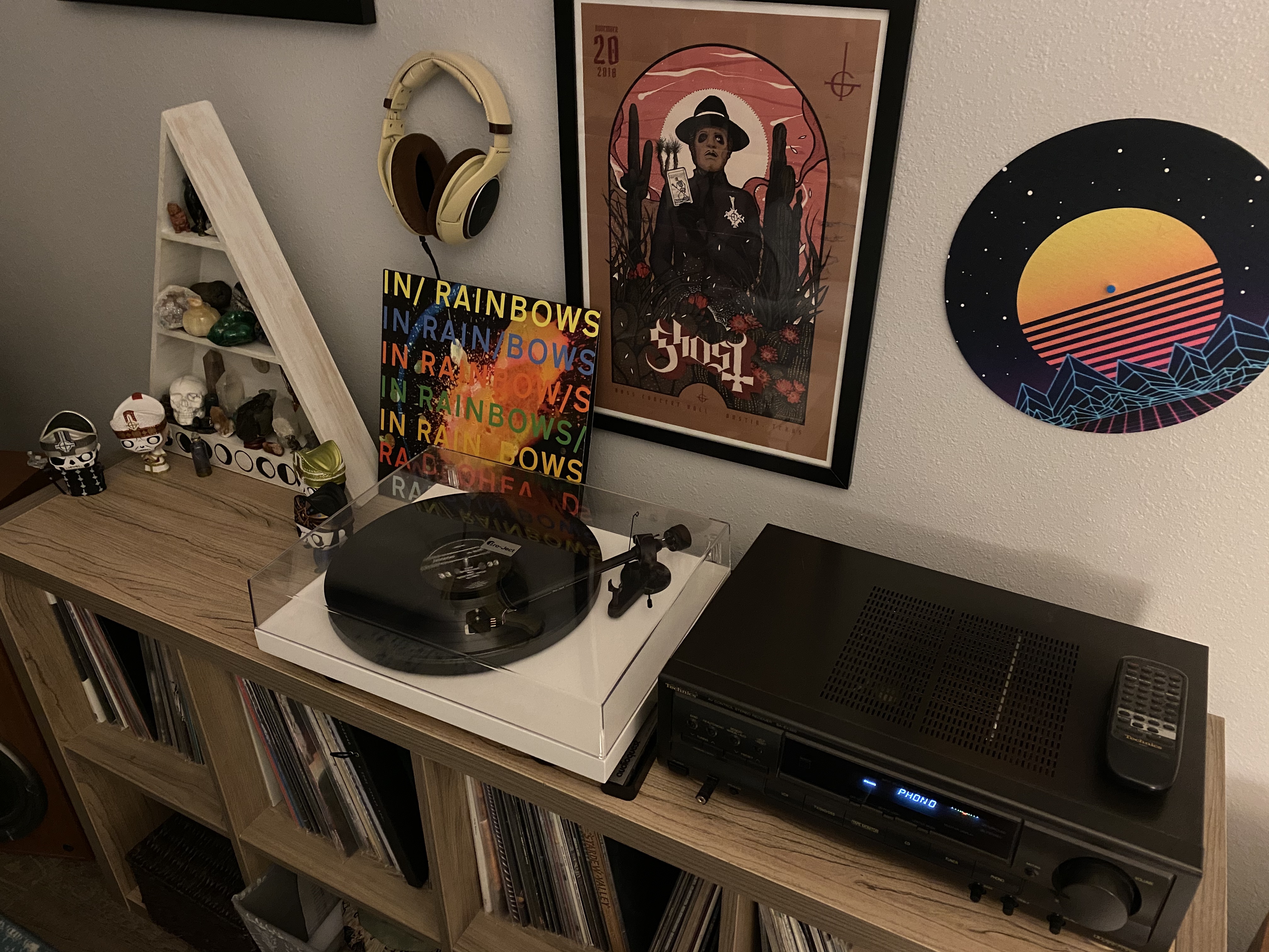 Pro-Ject Debut Carbon EVO Turntable with Sumiko Rainier Cartridge (Walnut) customer photo 1