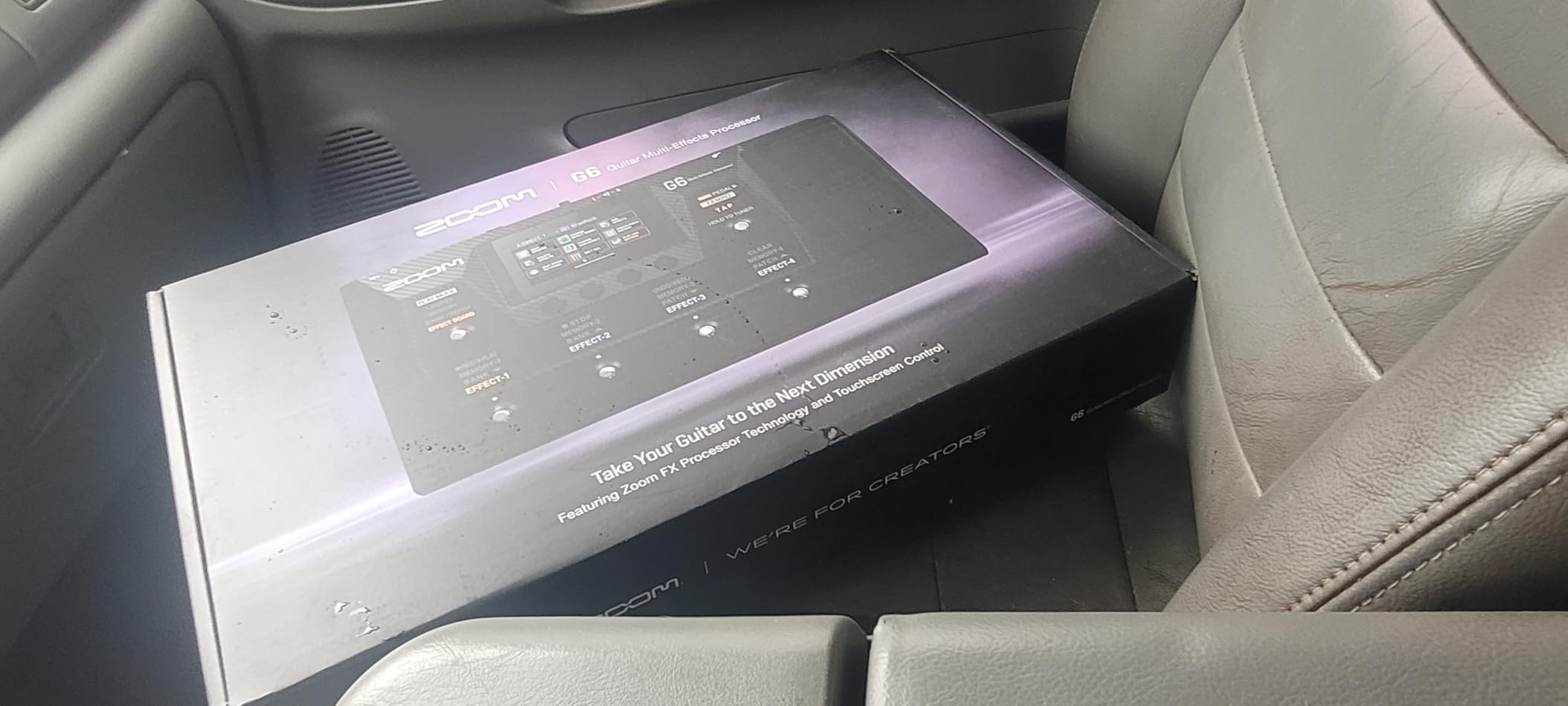 Zoom G6 Guitar Multi-Effects Processor with Expression Pedal, Touchscreen Interface, 100+ Built in Effects, Amp Modeling, IR’s, Looper, & Audio Interface for Direct Recording to Computer customer photo 1