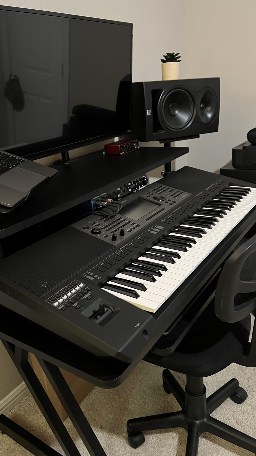 Yamaha PSR-A5000 61-Key World Music Arranger Keyboard with Assignable Joystick Controller customer photo 1