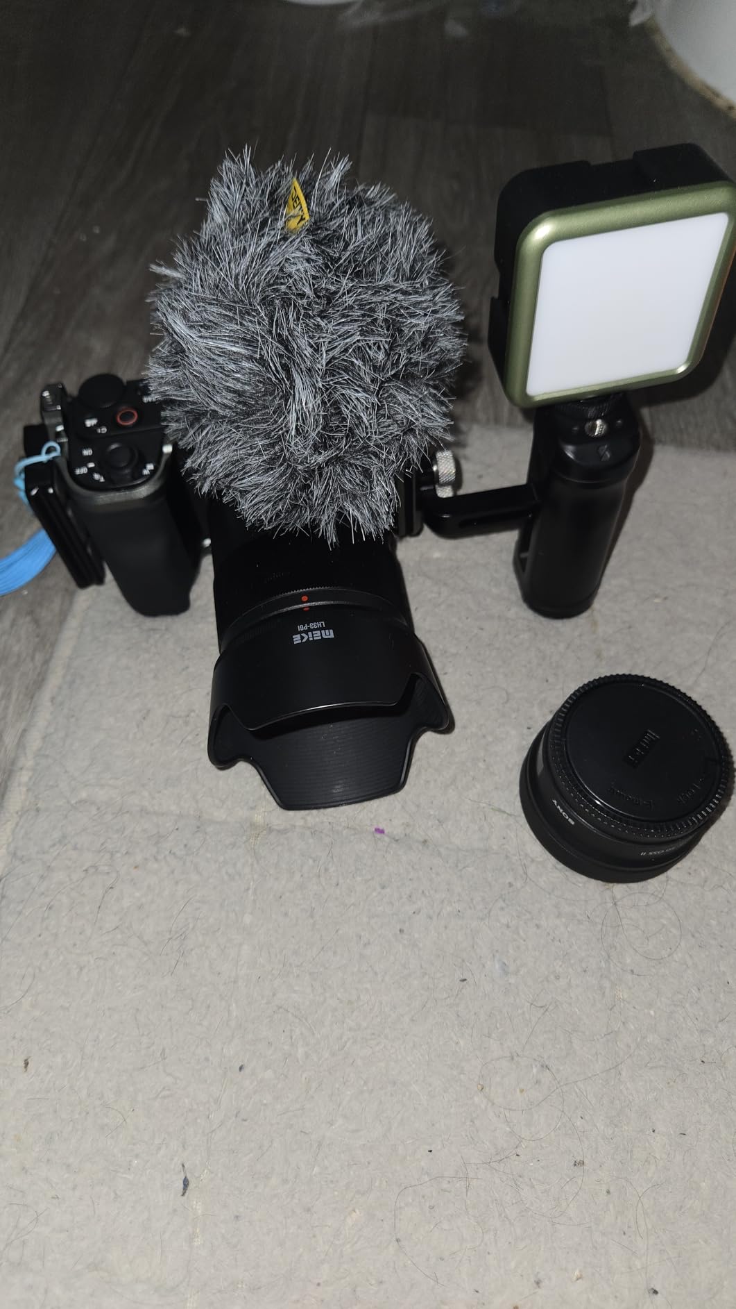 Deity V-Mic D4 Mini Video Microphone, 20mph Wind Rating, Runs off 1-5V from Cameras, Phones, and Audio Recorders customer photo 2