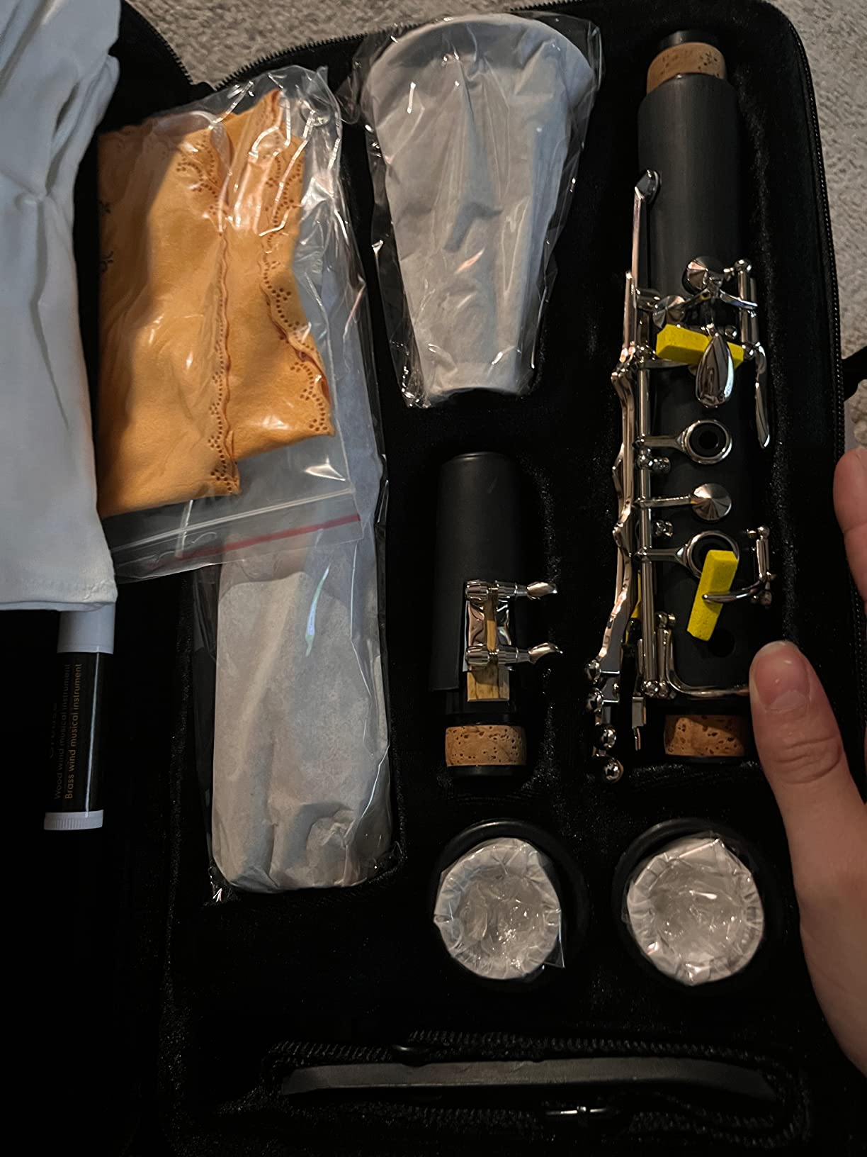 Glory GLY-PBK Professional Ebonite Bb Clarinet with 10 Reeds, Stand, Hard Case, Cleaning Cloth, Cork Grease, Mouthpiece Brush and Pad Brush, Black customer photo 2