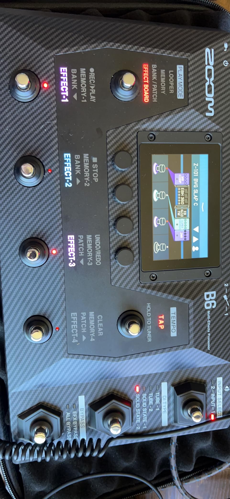 Zoom B6 Bass Multi-Effects Processor with 100+ Effects, Amp Modeling & IRs, 4 DI Models, 2 Inputs with A/B Switcher, Looper, Touchscreen, USB Audio Interface customer photo 1