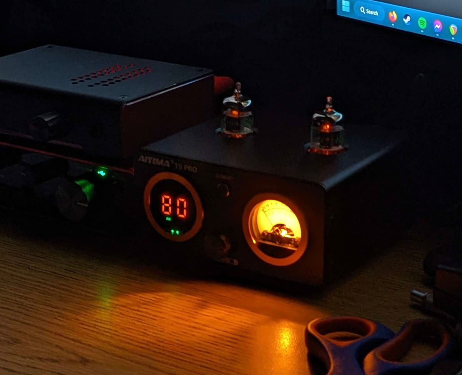 AIYIMA T9PRO 200W 2.1 Channel TPA3250 Tube Bluetooth DAC Stereo Amplifier | HiFi Class D Amp with ES9018K2M, QCC3040 aptX, VU Meter & Digital Display, Remote Control, Treble/Bass, AUX Output, for Home Speakers customer photo 1