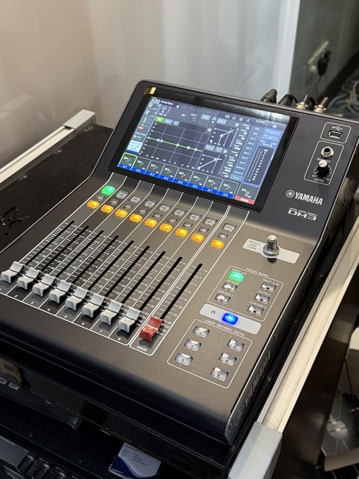 Yamaha DM3-D 22 Channel Ultracompact Digital Mixing Console With Dante customer photo 1