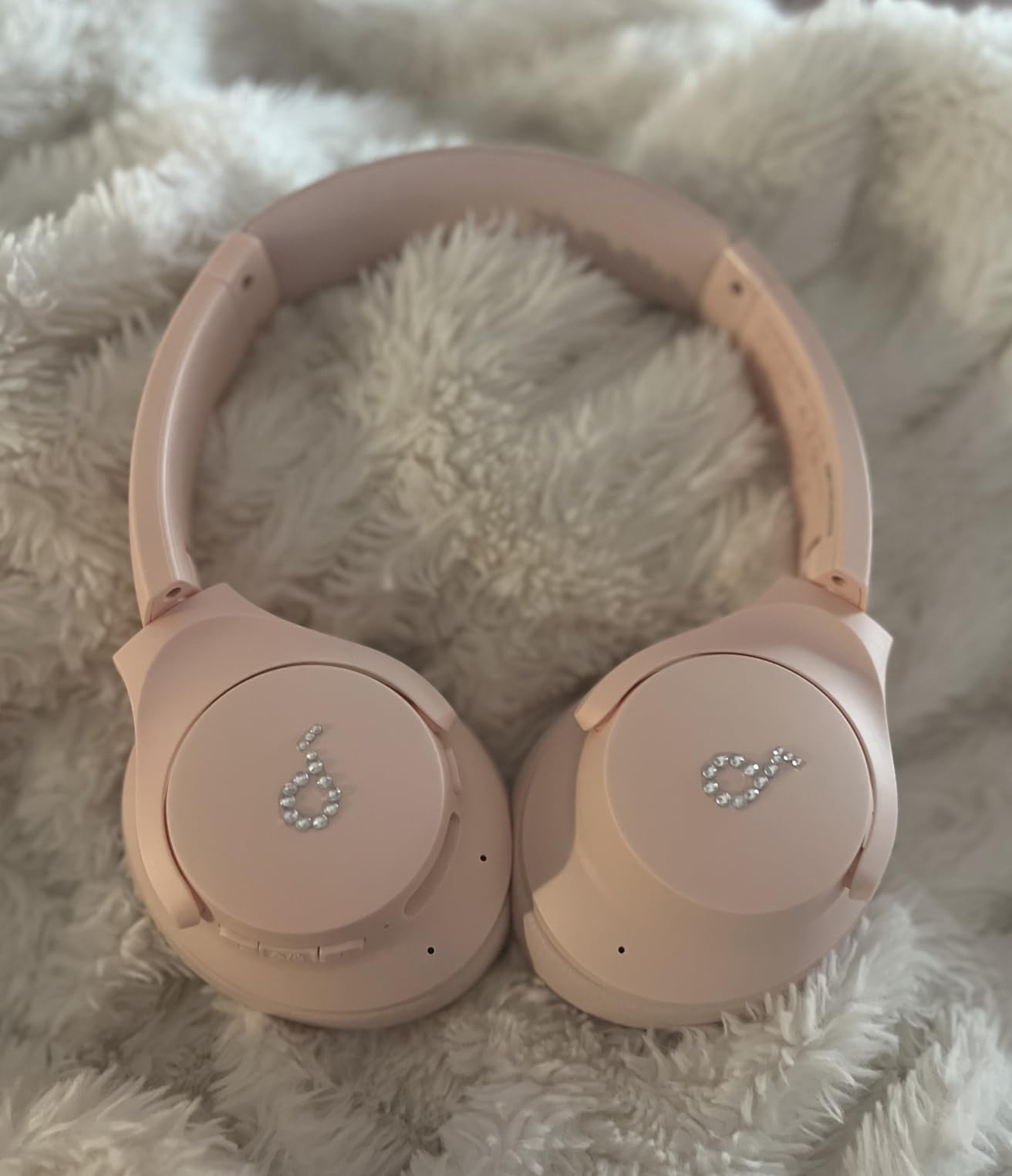 Soundcore by Anker Q20i Hybrid Active Noise Cancelling Headphones, Wireless Over-Ear Bluetooth, 40H Long ANC Playtime, Hi-Res Audio, Big Bass, Customize via an App, Transparency Mode (Black) customer photo 1