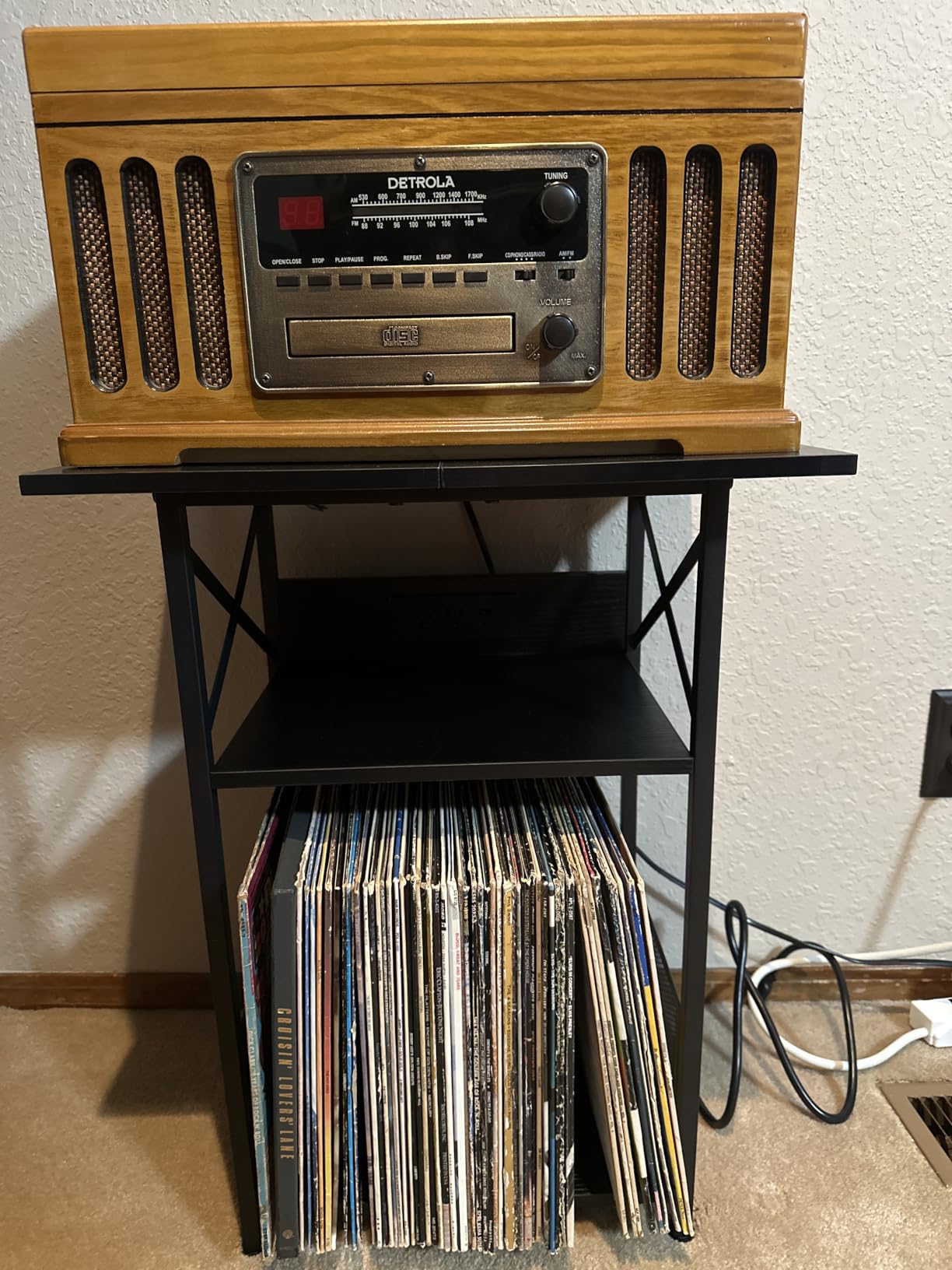 AMHANCIBLE Record Player Stand with Charging Station, Turntable Stand with Storage Cabinet, 3 Tier End Table Hold Up to 100 Albums, Record Table for Vinyl, Living Room, Rustic Brown, HETCD01BR-1 customer photo 2