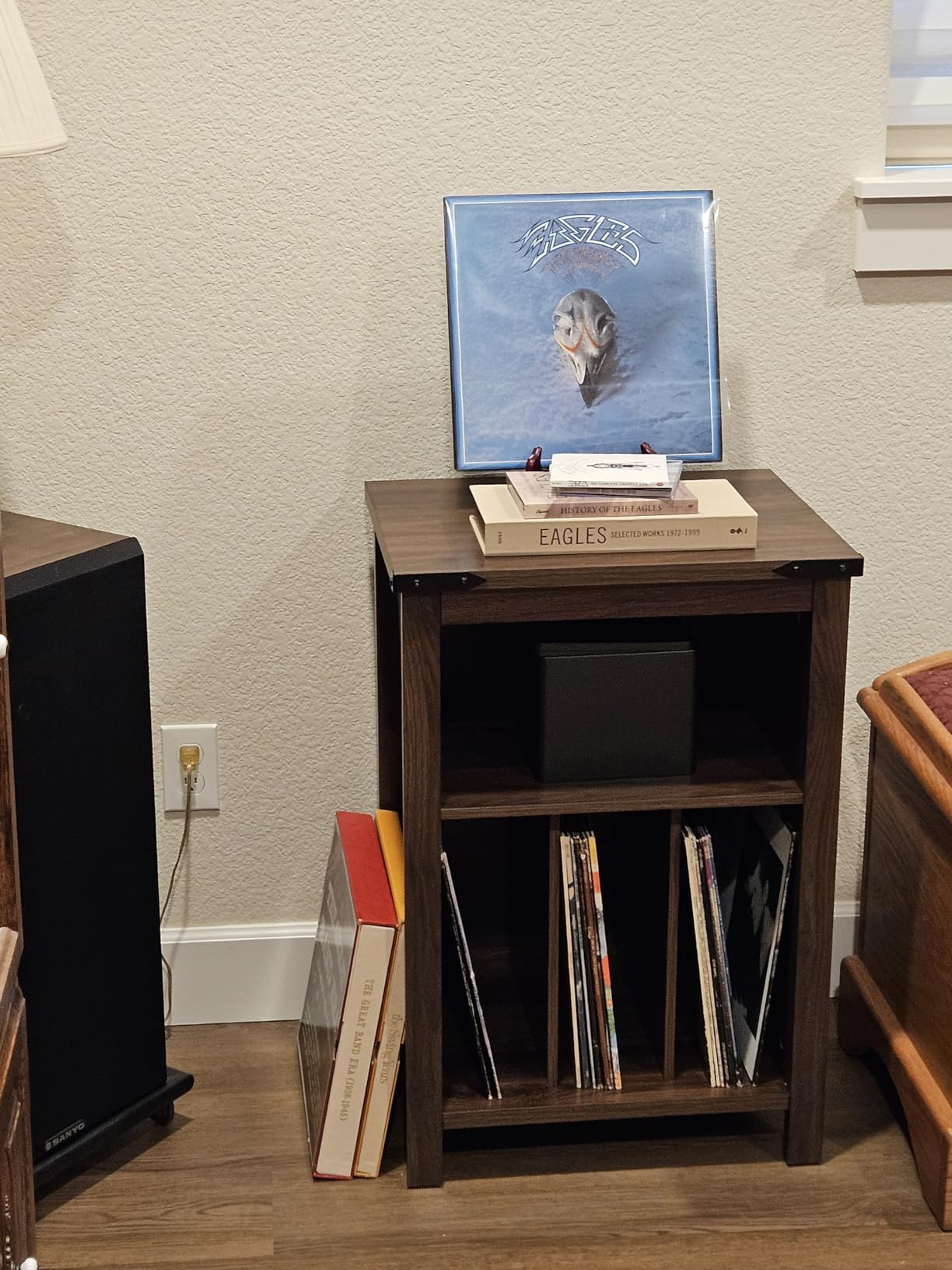 Joaxswe Record Player Stand with Vinyl Record Storage, Rustic Brown, Record Player Table Holds up to 160 Albums, Large Wood Turntable Stand Cabinet Display Shelf for Living Room, Bedroom, Office customer photo 1
