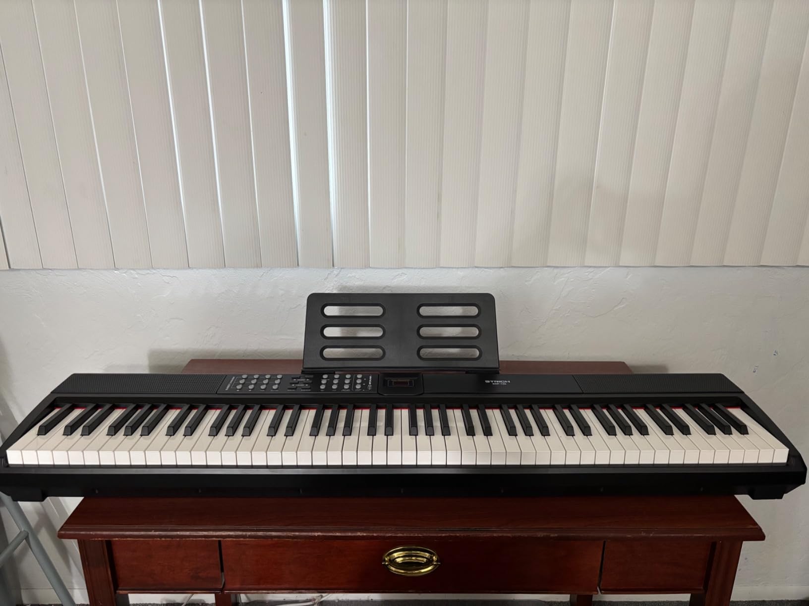 STRICH 88 Keys Weighted Keyboard with Sustain Pedal, Hammer-Action Digital Piano, 2x15W Built-In Speakers, Full-size Electric Piano Keyboard Supports USB-MIDI/Wireless Connect, SDP-120 customer photo 1
