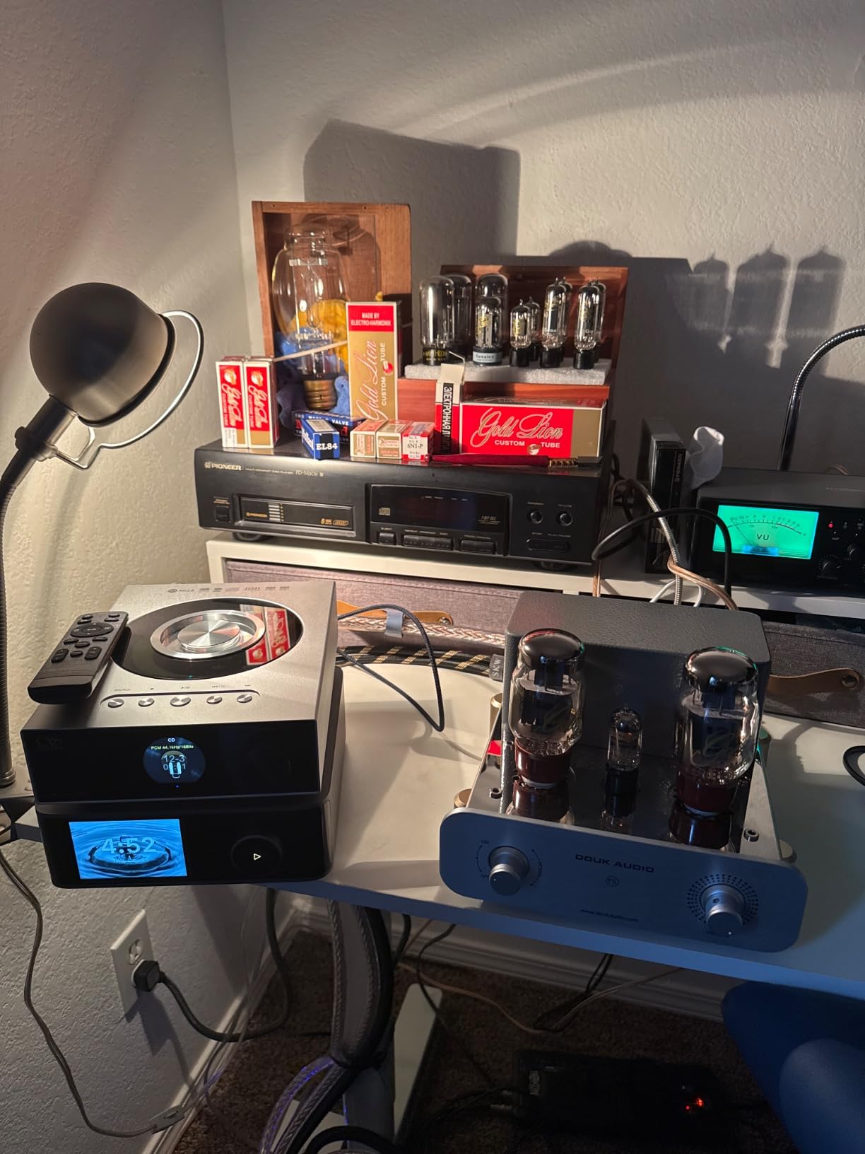 Douk Audio F5 Pure Class A HiFi Vacuum Tube Amplifier - Single-Ended Stereo Amp for Home Audio System with RCA Inputs customer photo 2