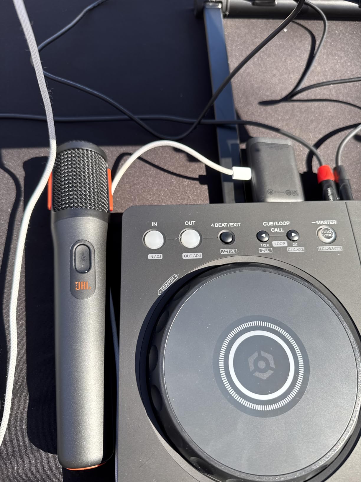 JBL PartyBox Wireless Mic - 2X Digital Wireless Microphones, Rechargeable Battery (20hrs), Clear Voice, Crisp Sound, Stable 2.4GHz Connection, Compatible with All PartyBox Speakers (Black) customer photo 2