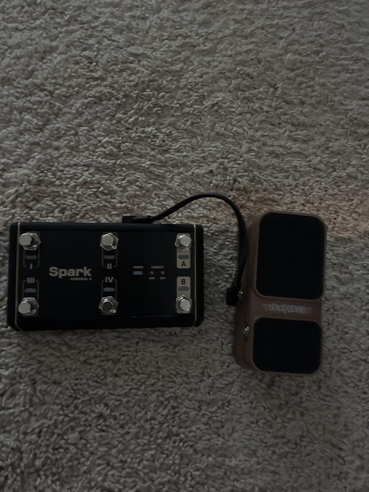 SONICAKE Volume Expression Pedal, Expression EXP & Passive Volume 2 in 1 Combo Guitar Effects Pedal, Full-size Pedal - FlipVol customer photo 1