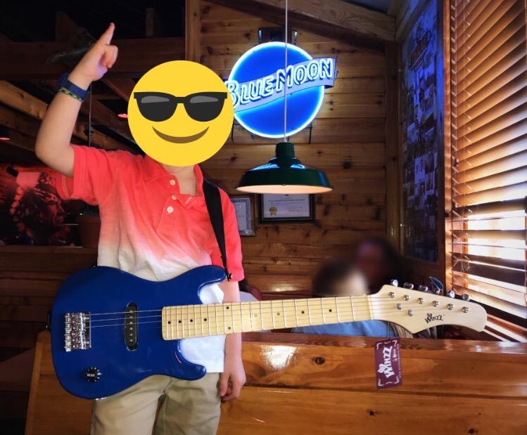 WINZZ EGM100 30 Inches Real Kids Electric Guitar with Beginner Kit, Right Handed (Light Blue) customer photo 2