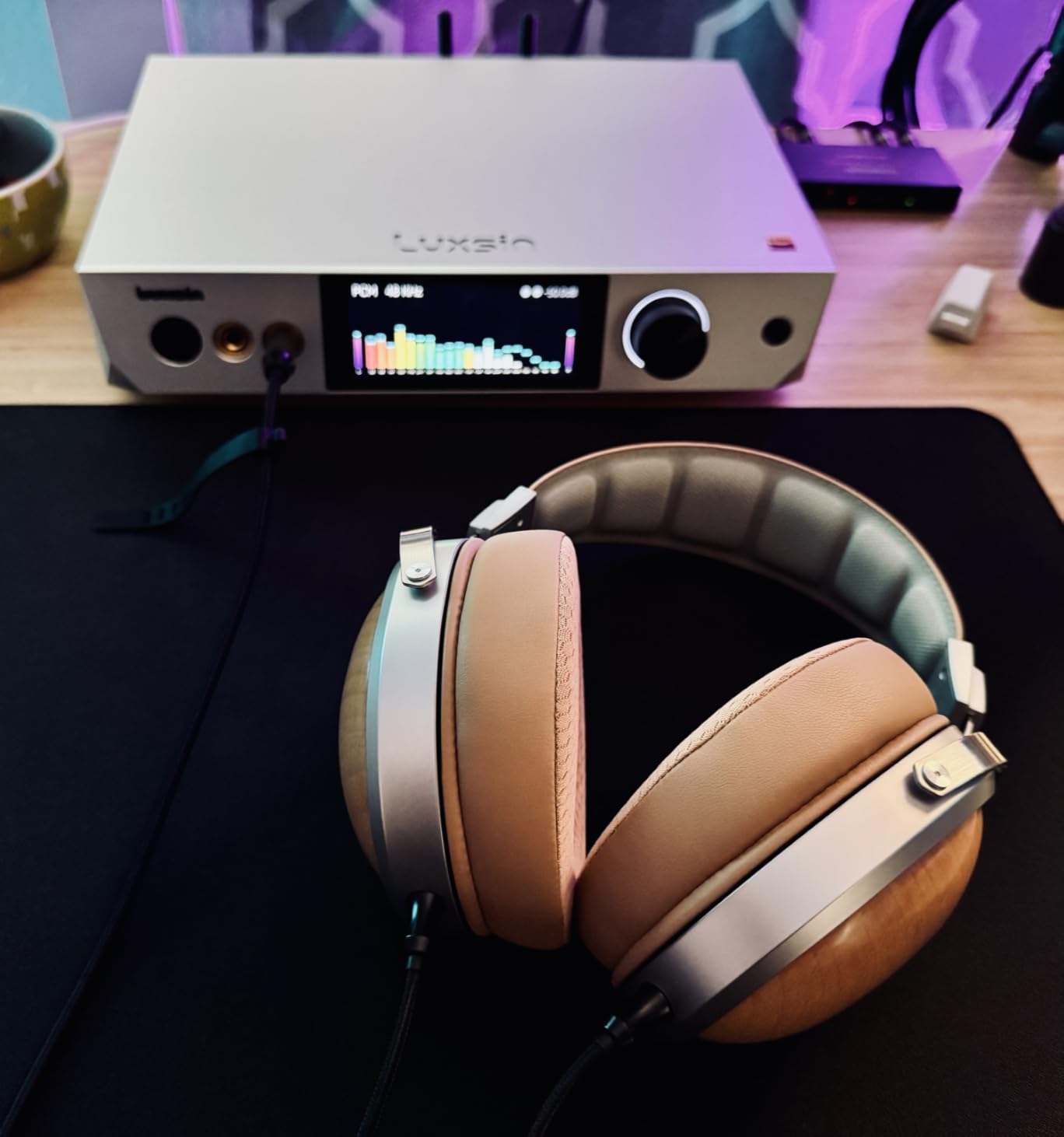 FiiO FT1 32Ω Large Dynamic Driver Headphones with Solid Wood Cups customer photo 2