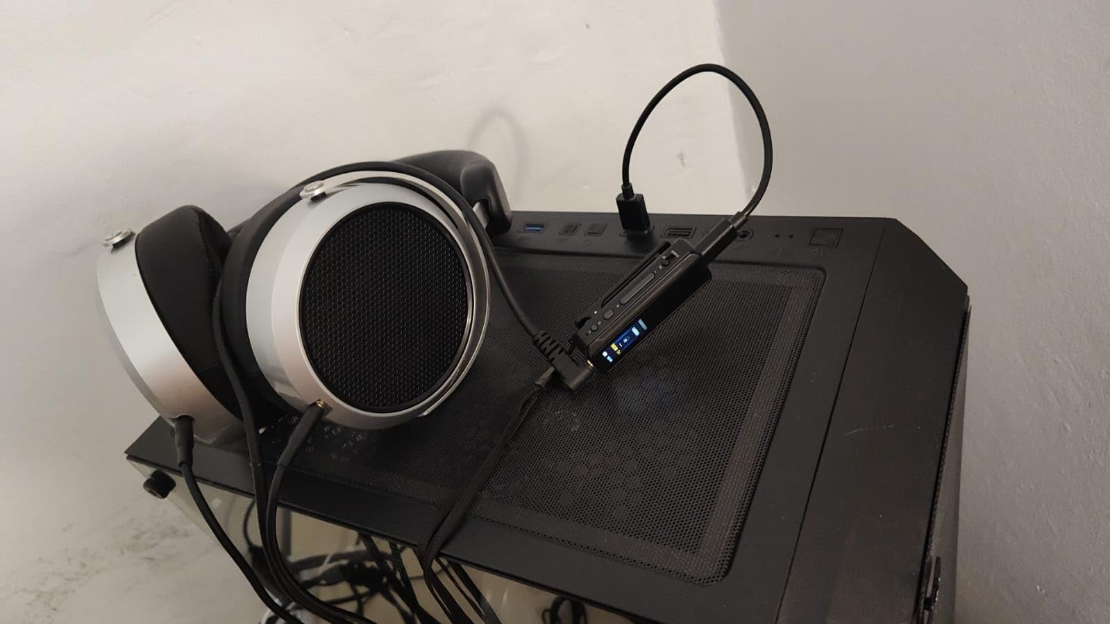 FiiO BTR13 Bluetooth Headphone Amplifier with LDAC, aptX Adaptive, aptX HD, AAC (Dual CS43131 3.5mm Unbalanced & 4.4mm Balanced Output) customer photo 2