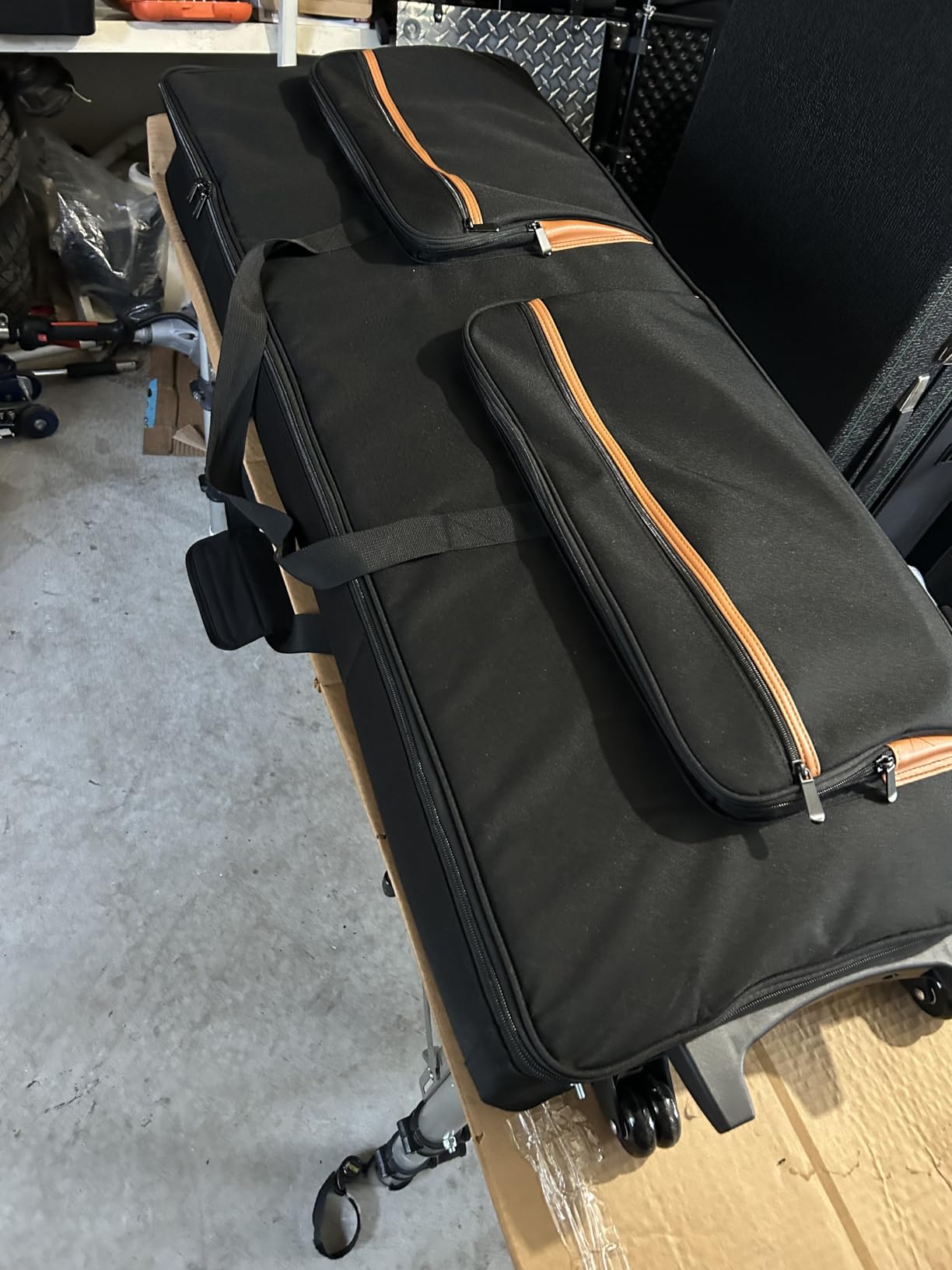 ORKELS 88-Key Keyboard Case with Wheels, 10mm Thick Padded Rolling Gig Bag customer photo 2
