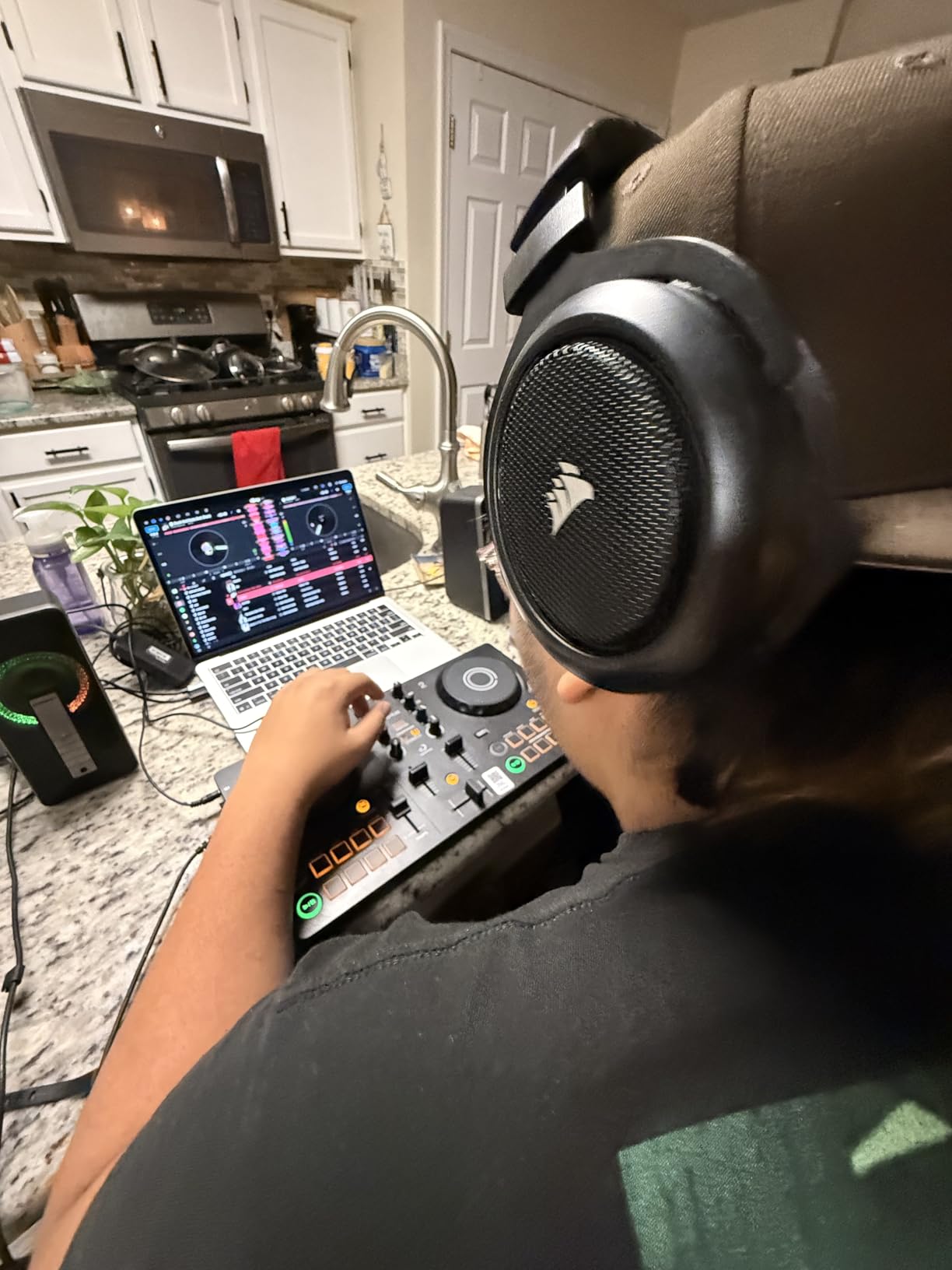 AlphaTheta DDJ-FLX2 Beginner DJ Controller for Phone, Tablet & PC | Start DJing faster with an included DJ course, streaming support, and beginner-friendly mixing features customer photo 1
