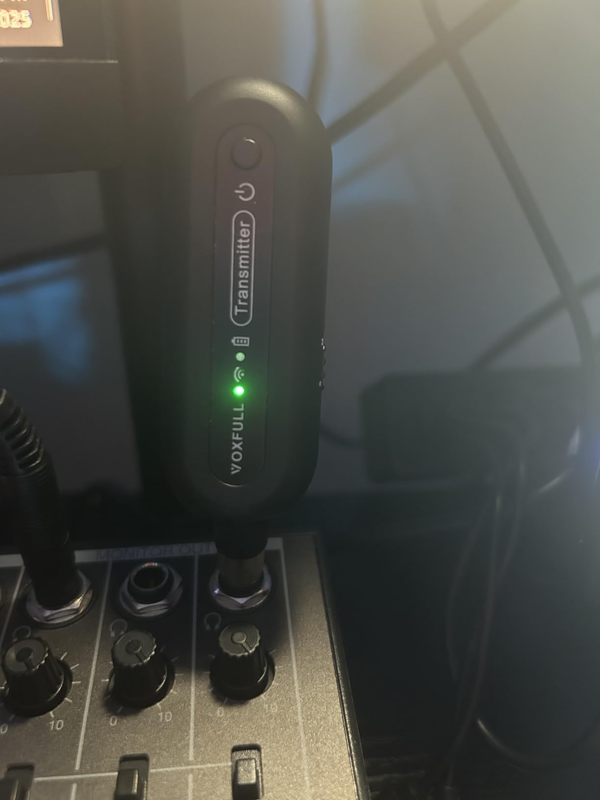 Stereo Wireless in Ear Monitor System 2.4G Wireless IEM System with Transmitter Clip on Receiver Automatic Pairing in-Ear Monitoring for Church,Stage,Live Performance (M6S) customer photo 1