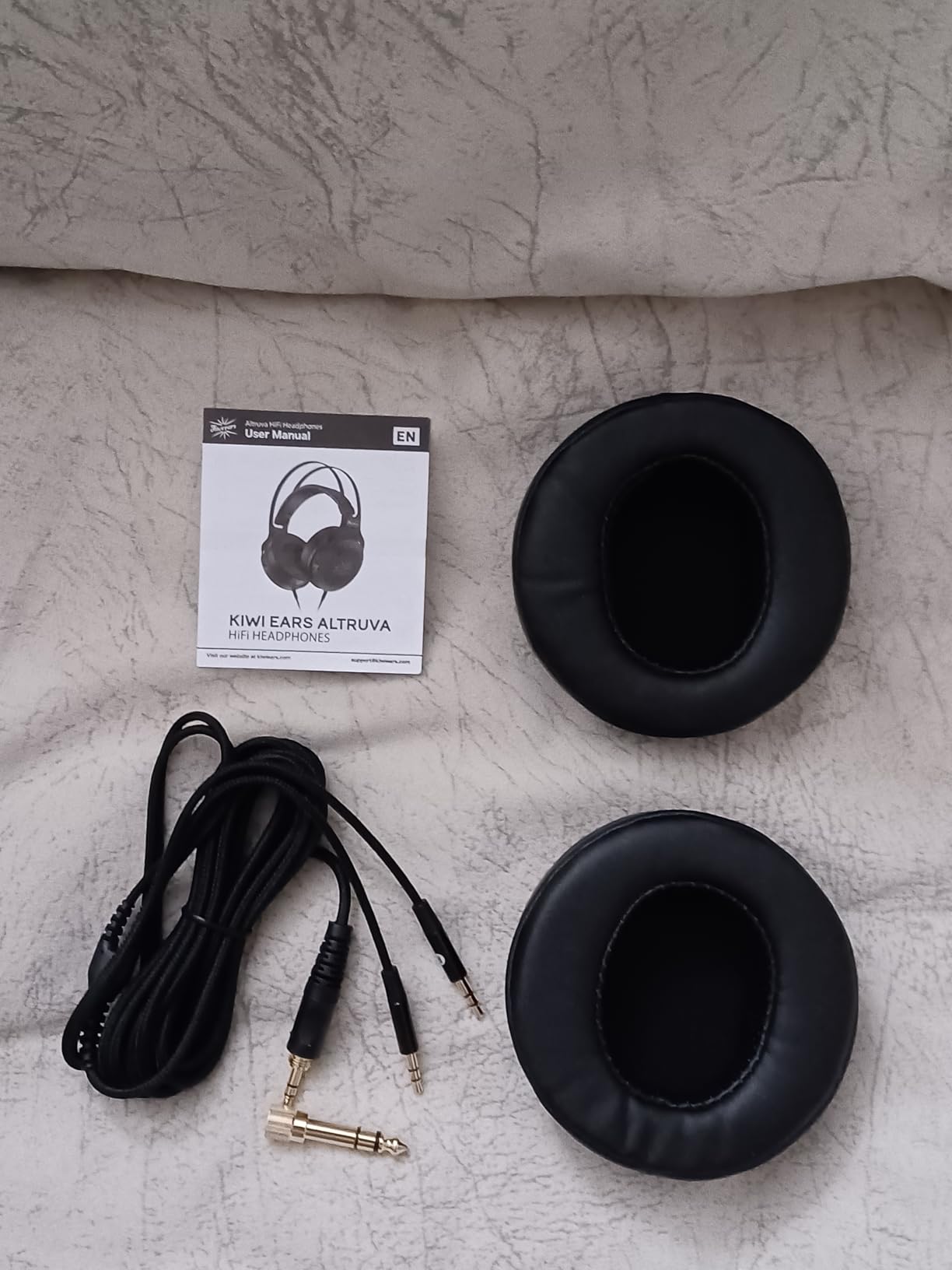 Linsoul Kiwi Ears Altruva Over Ear Headphone, Hi-Fi 50mm Dynamic Driver Monitoring Headphones, Open-Back Stereo Headphones for Studio Engineer Audiophile Gaming (Blackwood) customer photo 1