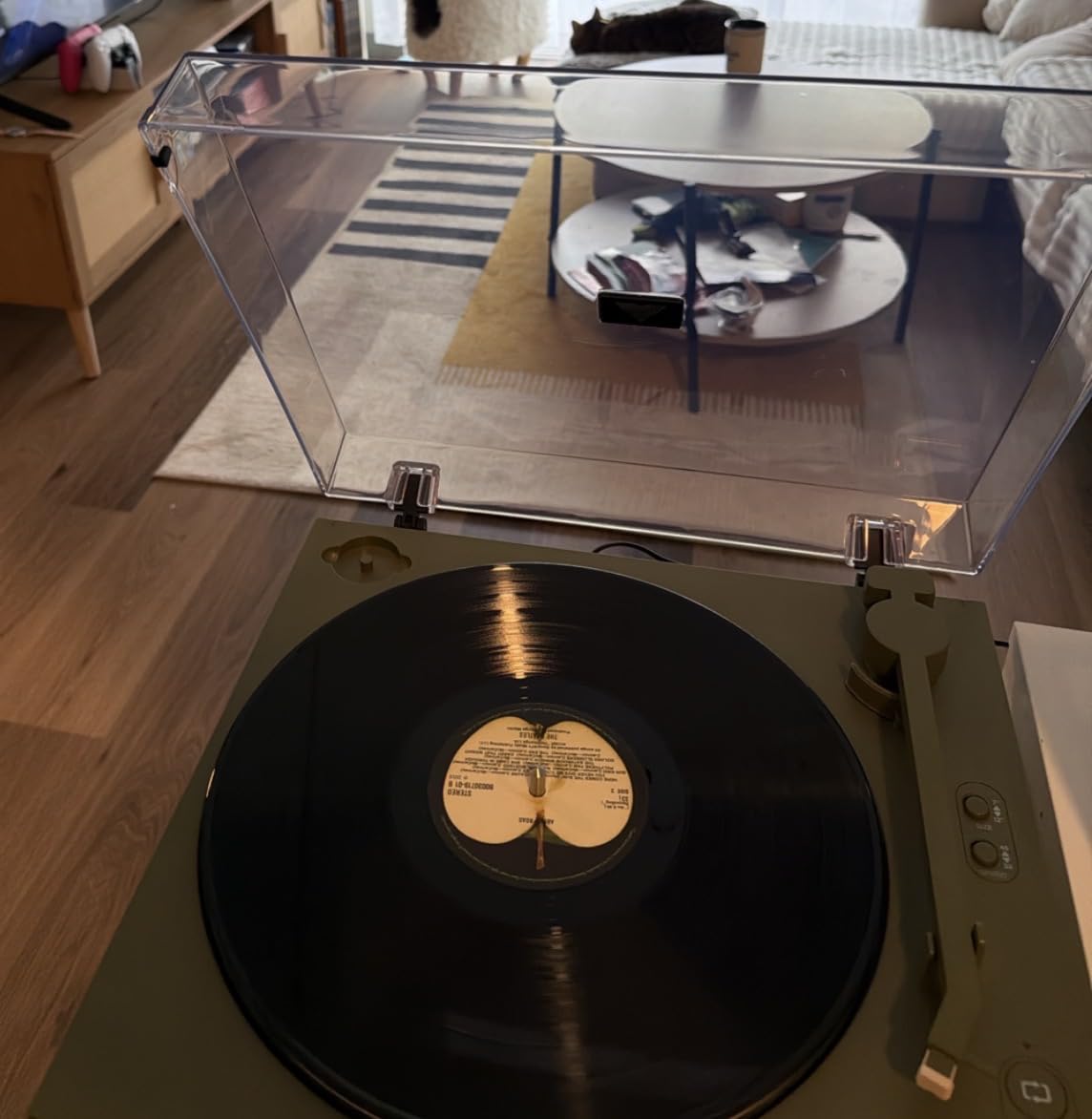 Victrola Automatic - Wireless Bluetooth Turntable - Green | Fully automatic playback, Audio-Technica cartridge, VINYLSTREAM Bluetooth output, RCA preamp (speakers sold separately) customer photo 1