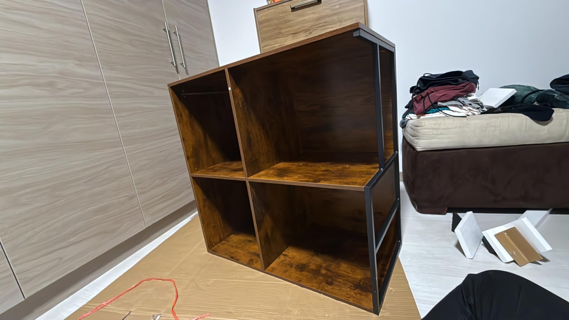 Faesun 3 Tier Flip Top Record Player Stand, Vinyl Record Storage Holds up to 300+ Albums, Large Record Player Cabinet, Vintage Turntable Stand with Vinyl Display, for Living Room Bedroom, Rustic Brown customer photo 2
