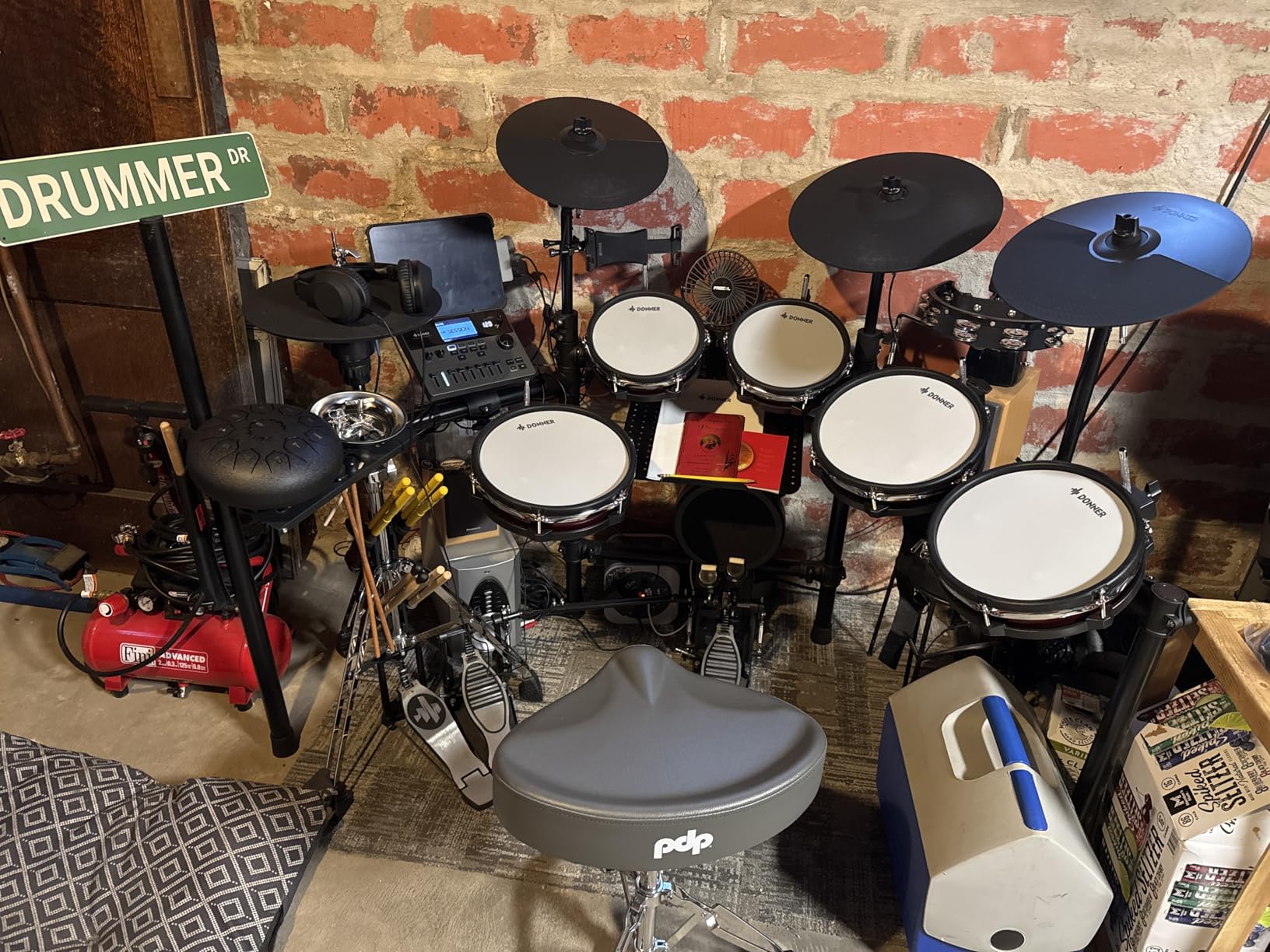 Donner Electric Drum Set DED-300 Pro, Electronic Drum Kit Adult, Professional Full Size 6-Drum & 3-Cymbal Setup, 12'' Single-Zone Hi-hat with Stand, 1100+ Professional Tones customer photo 1