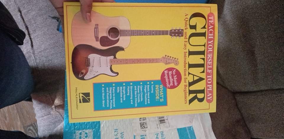 Teach Yourself to Play Guitar | Beginner Guitar Book with Tablature | Step-by-Step Acoustic and Electric Guitar Method | Easy Self-Learning Guide for Adults Teens and Music Teachers | Learn Chords customer photo 2