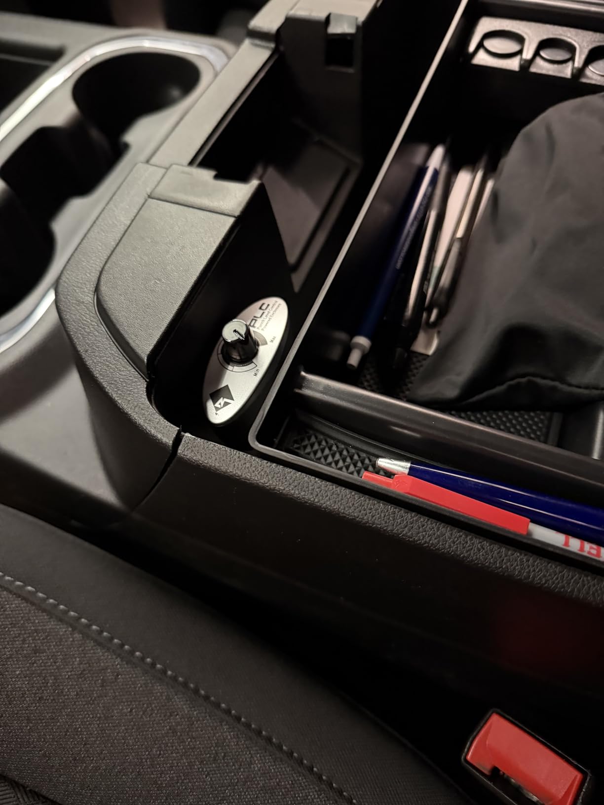 Rockford Fosgate Punch P300-12 Amplified 12-inch Subwoofer in Enclosure - All-in-One, Single Sub, Sealed and Powered by an Internal 300-Watt Amplifier customer photo 2