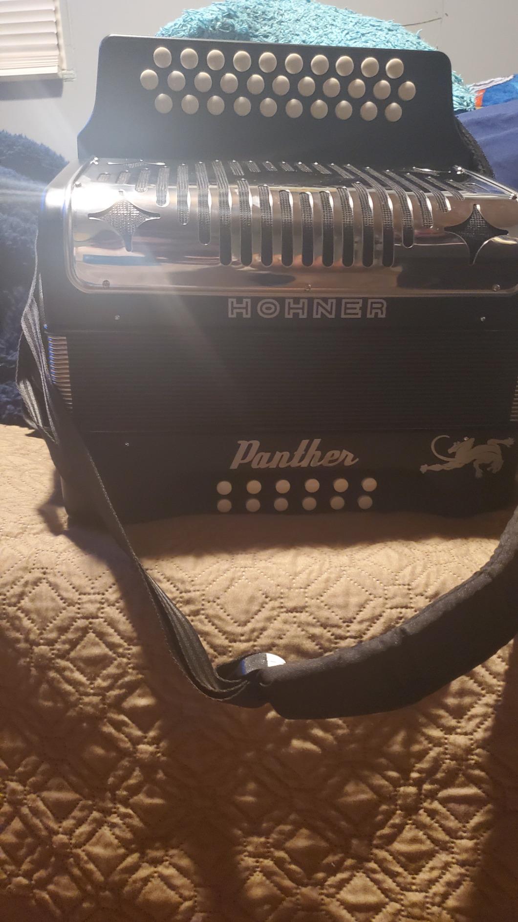Hohner Accordions Panther 3-Row Diatonic Accordion (Black) customer photo 2