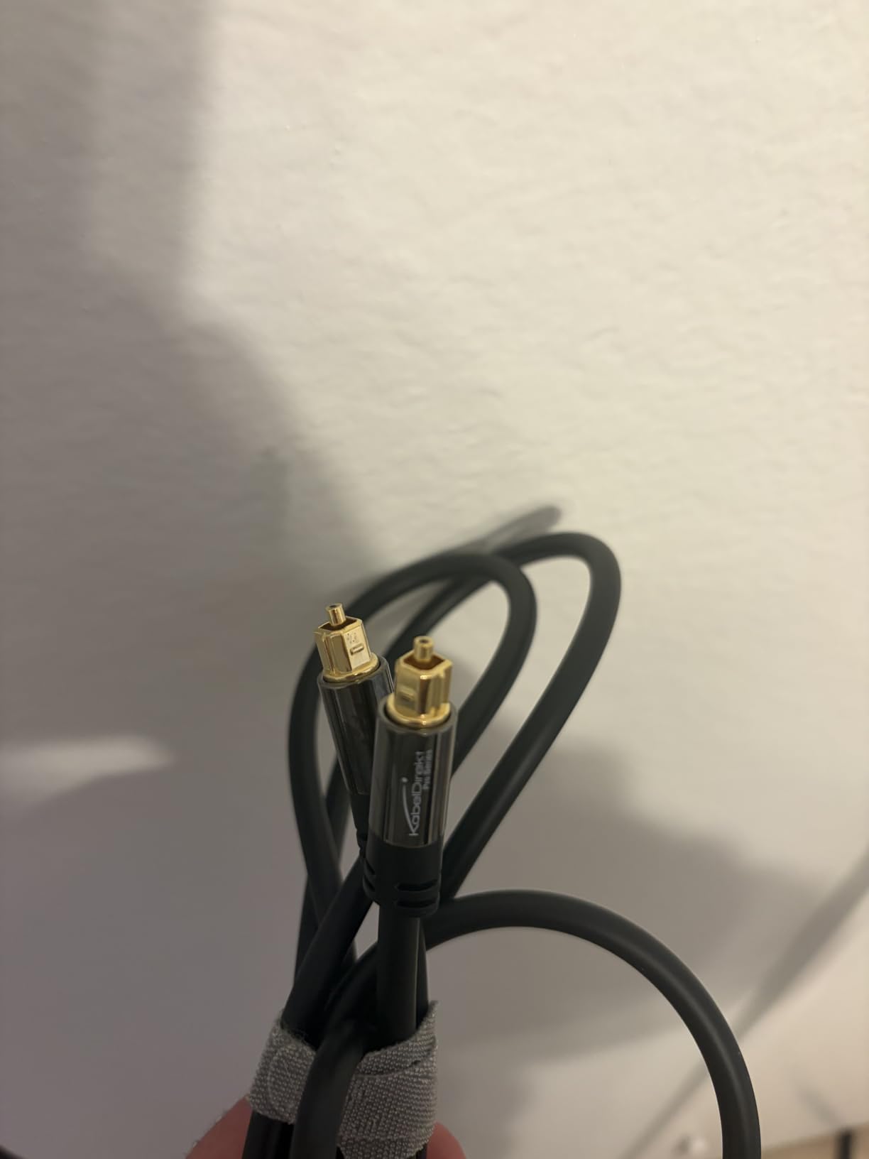 KabelDirekt TOSLINK - Optical Audio Cable - 3ft - Soundbar | Optical digital audio cable: Perfect for equipment with a TOSLINK interface (OPT In / OPT Out or S/PDIF In / S/PDIF Out) customer photo 2