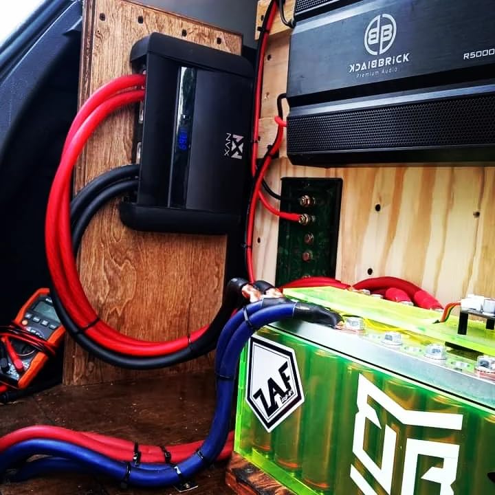 NVX True 10 Farad Stiffening Hybrid Capacitor | With Digital Display and Built-in Distribution Block customer photo 2