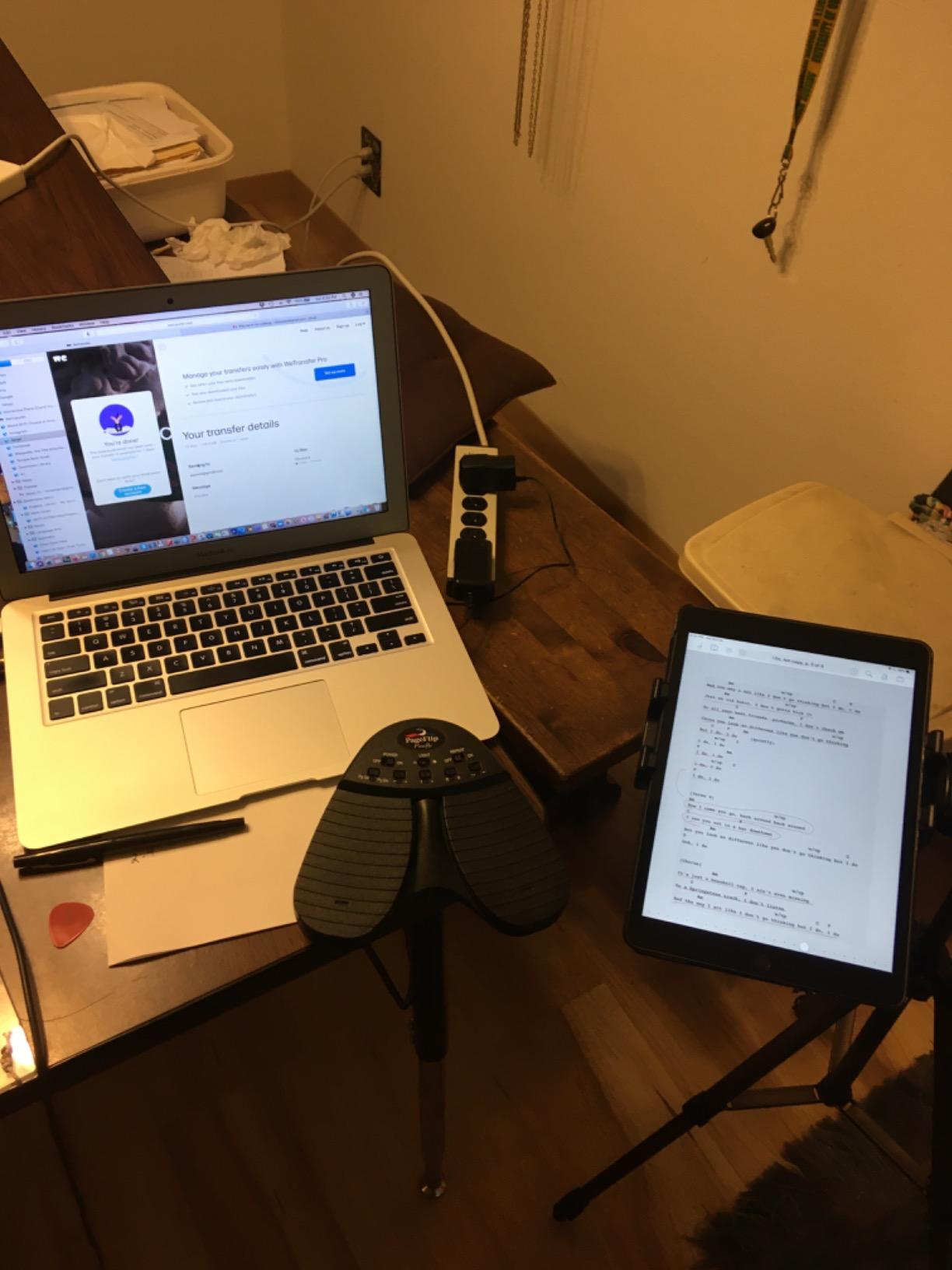 PageFlip Firefly Bluetooth Page Turner Pedal - Programmable, Illuminated Foot Pedal for iPad, Android & PC - Hands-Free Sheet Music Control - Works with forScore, OnSong, MobileSheets & 100+ Apps customer photo 2