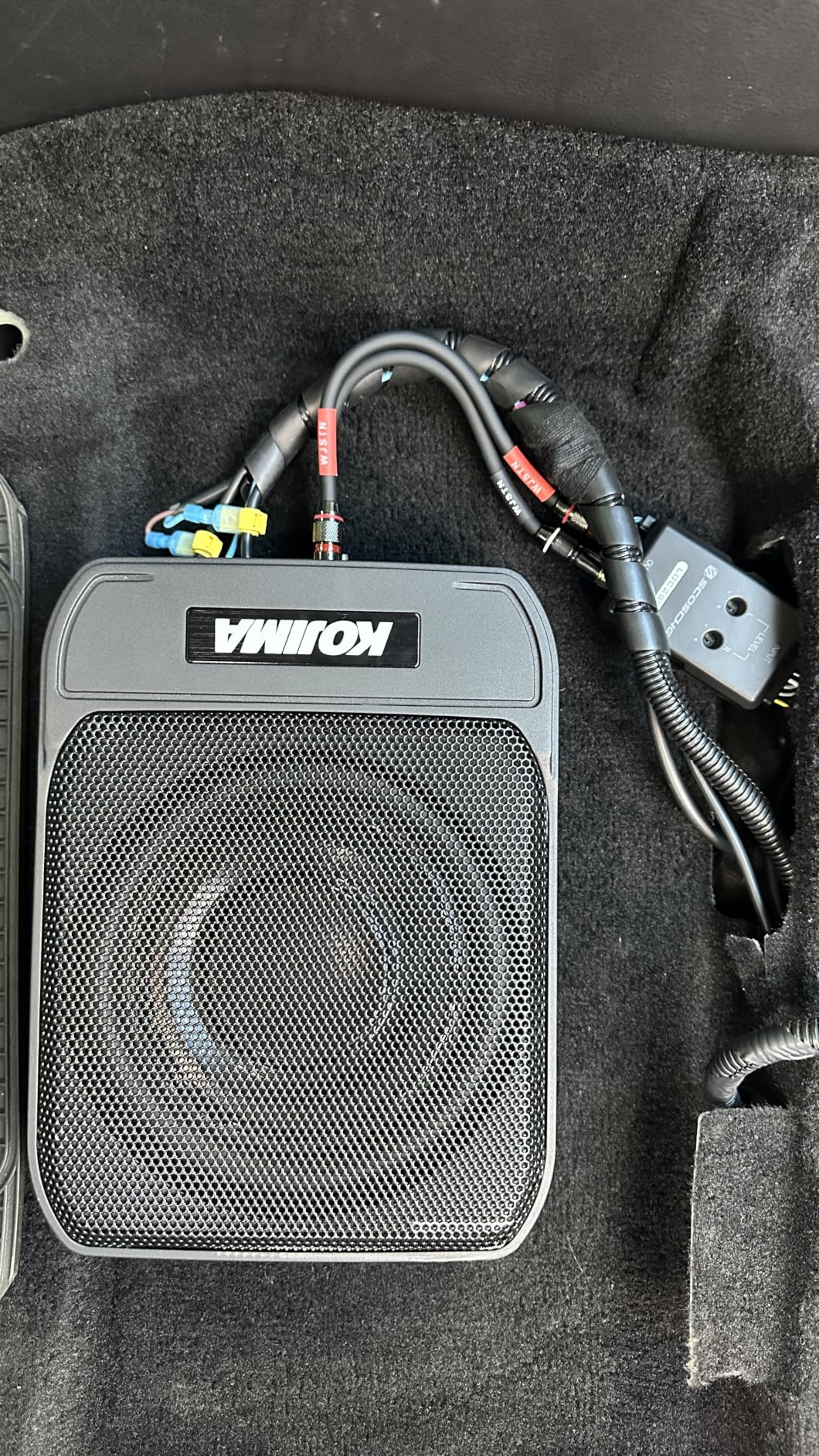 Scosche LOC2SL Line Output Converter with Remote Control Knob - 2CH High/Low RCA Converter Car Audio customer photo 1