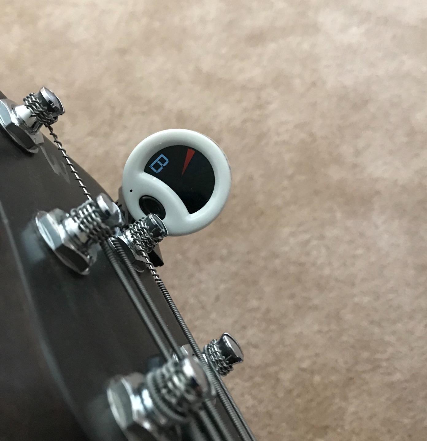 KLIQ UberTuner Clip On Guitar Tuner - Fast & Accurate Chromatic Tuner for Acoustic & Electric Guitar, Bass, Ukulele, Violin, Banjo & All Instruments customer photo 2