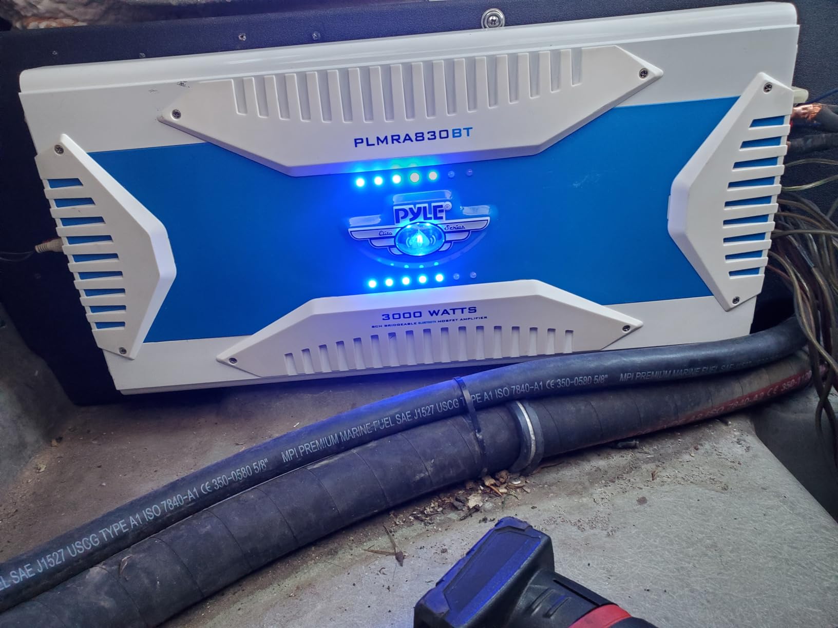 Pyle Hydra Marine Amplifier - Upgraded Elite Series 3000 Watt 8 Channel Bridgeable Amp Tri-Mode Configurable, Waterproof, MOSFET Power Supply, GAIN Level Controls and RCA Stereo Input - PLMRA830BT customer photo 2