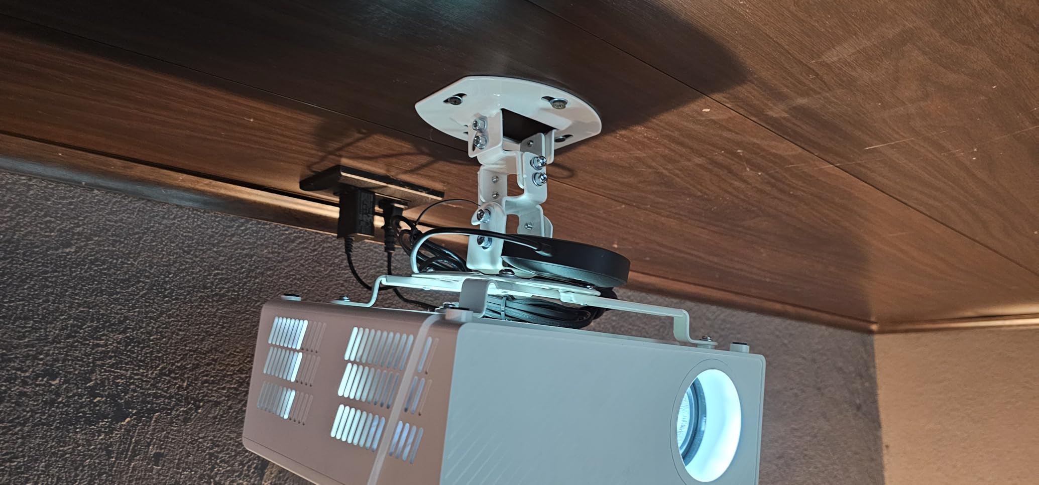 VIVO Universal Adjustable Ceiling Projector, Projection Mount Extending Arms Mounting Bracket, White, MOUNT-VP01W customer photo 1
